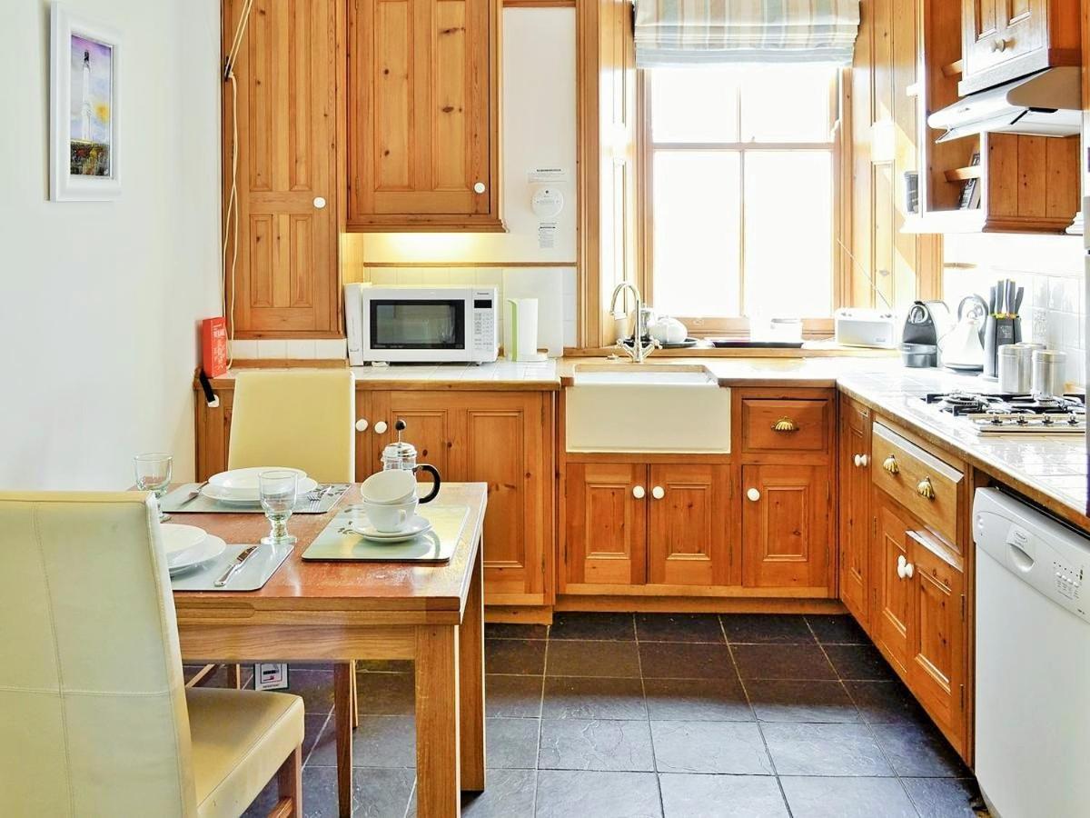 Lighthouse - Coastal, Dolphins Holiday home *