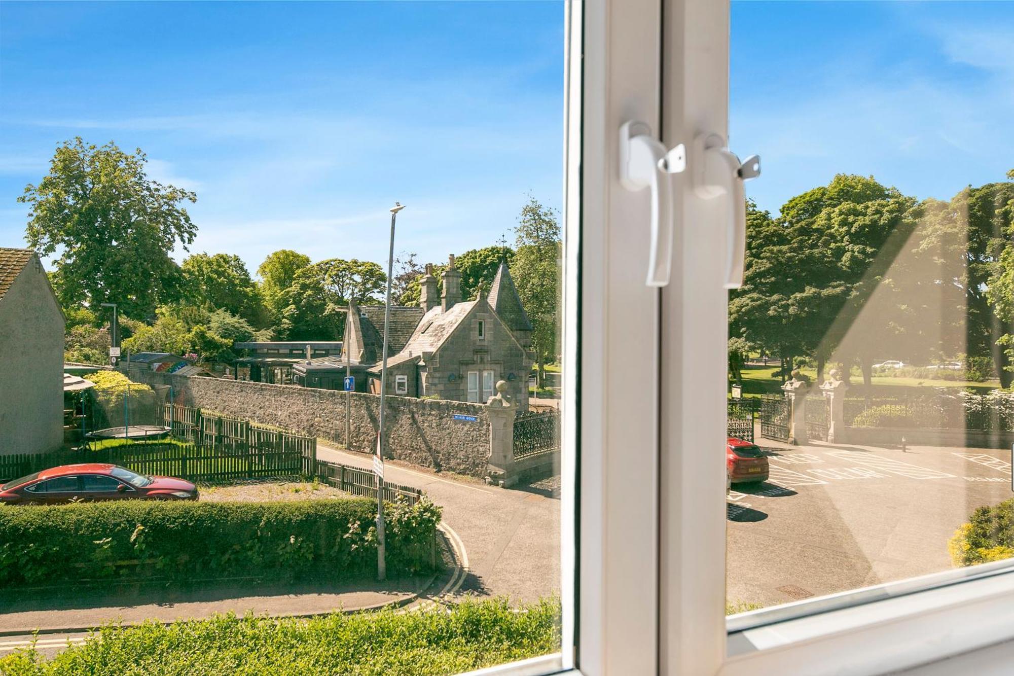 Duthie Park House - Grampian Lettings Ltd Holiday home *