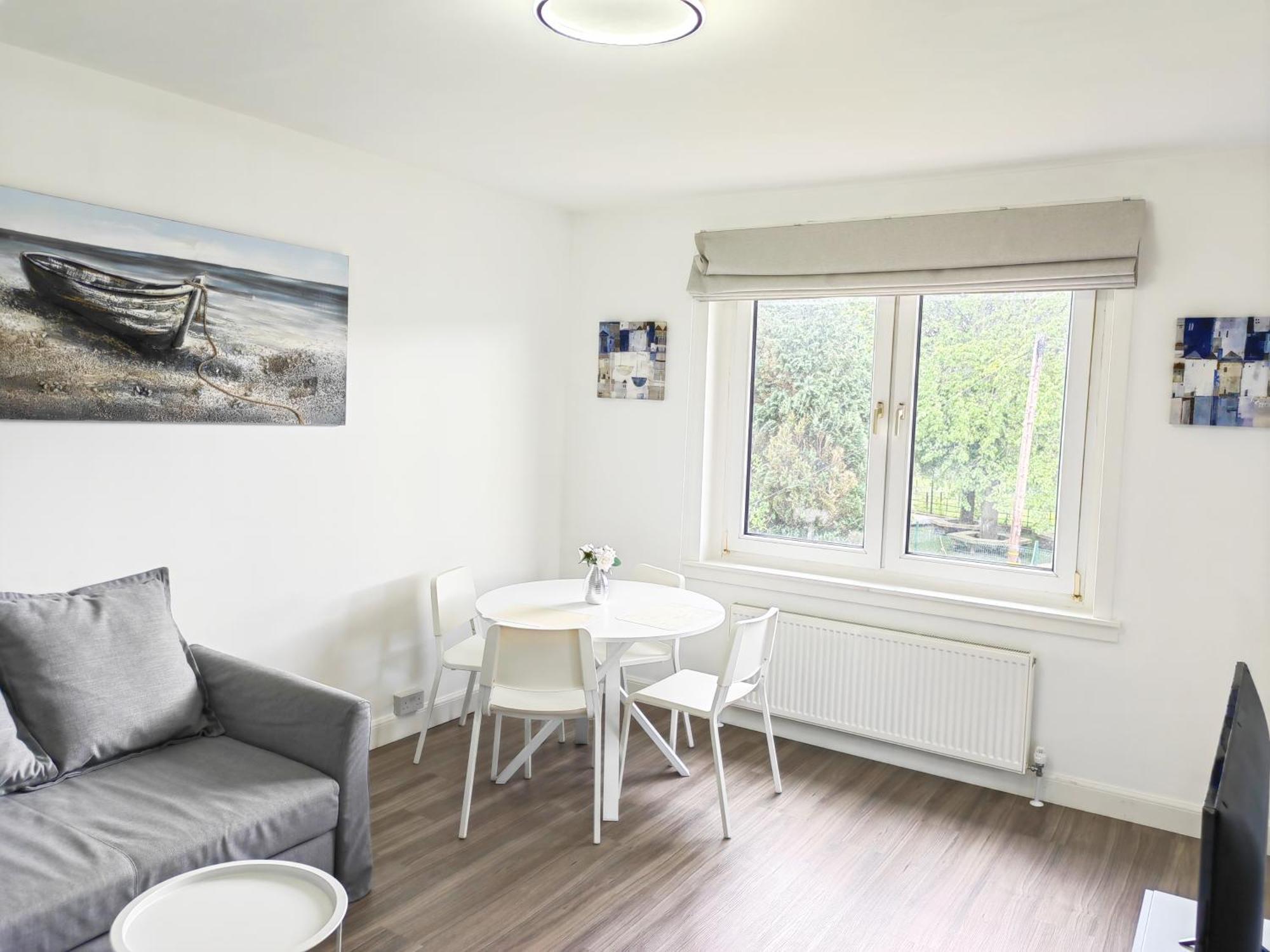 Apartment Lovely One-bed Flat Near Of *