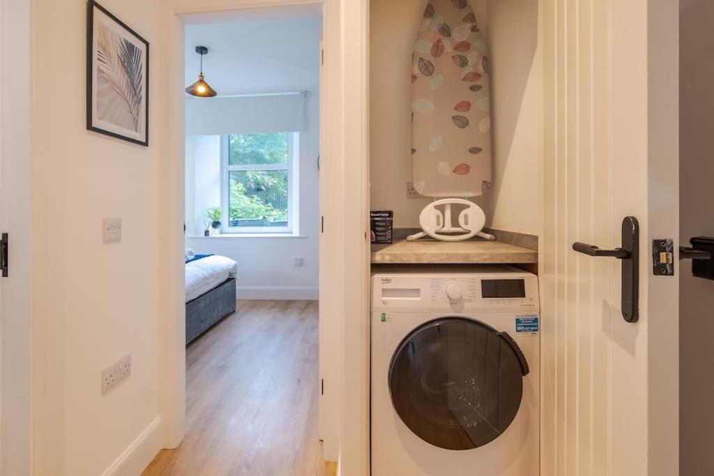 1 Bed Centre Apartment