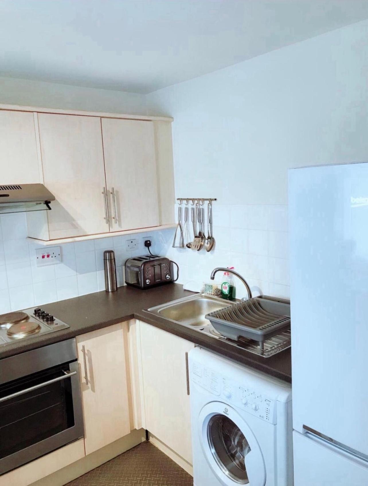 Bed & Breakfast Working Professionals In