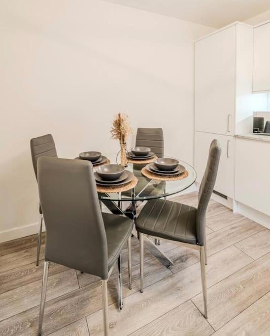 Apartment Location, Private Parking, Free Netflix Aberdeen