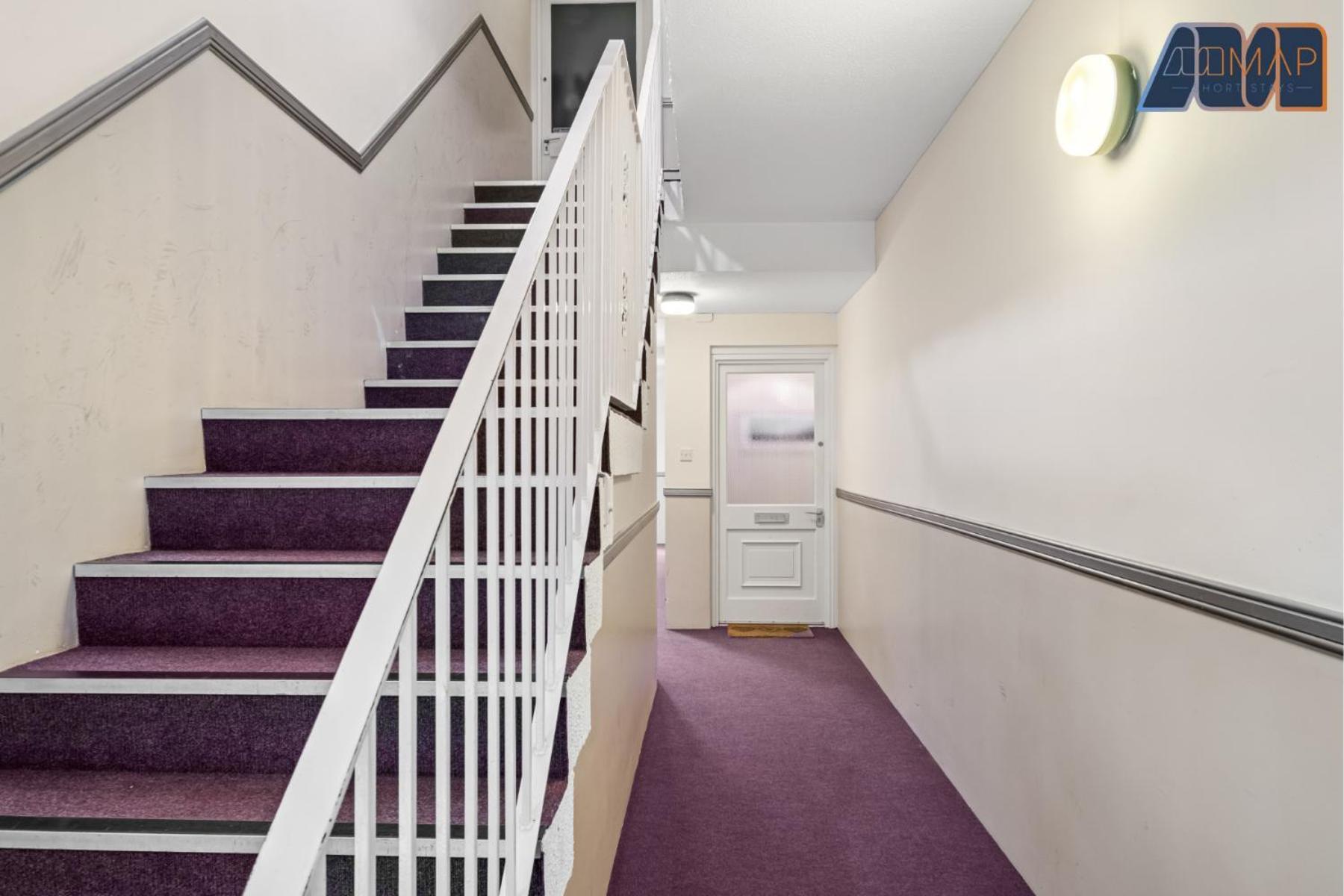 Modern In Whitehall Road *