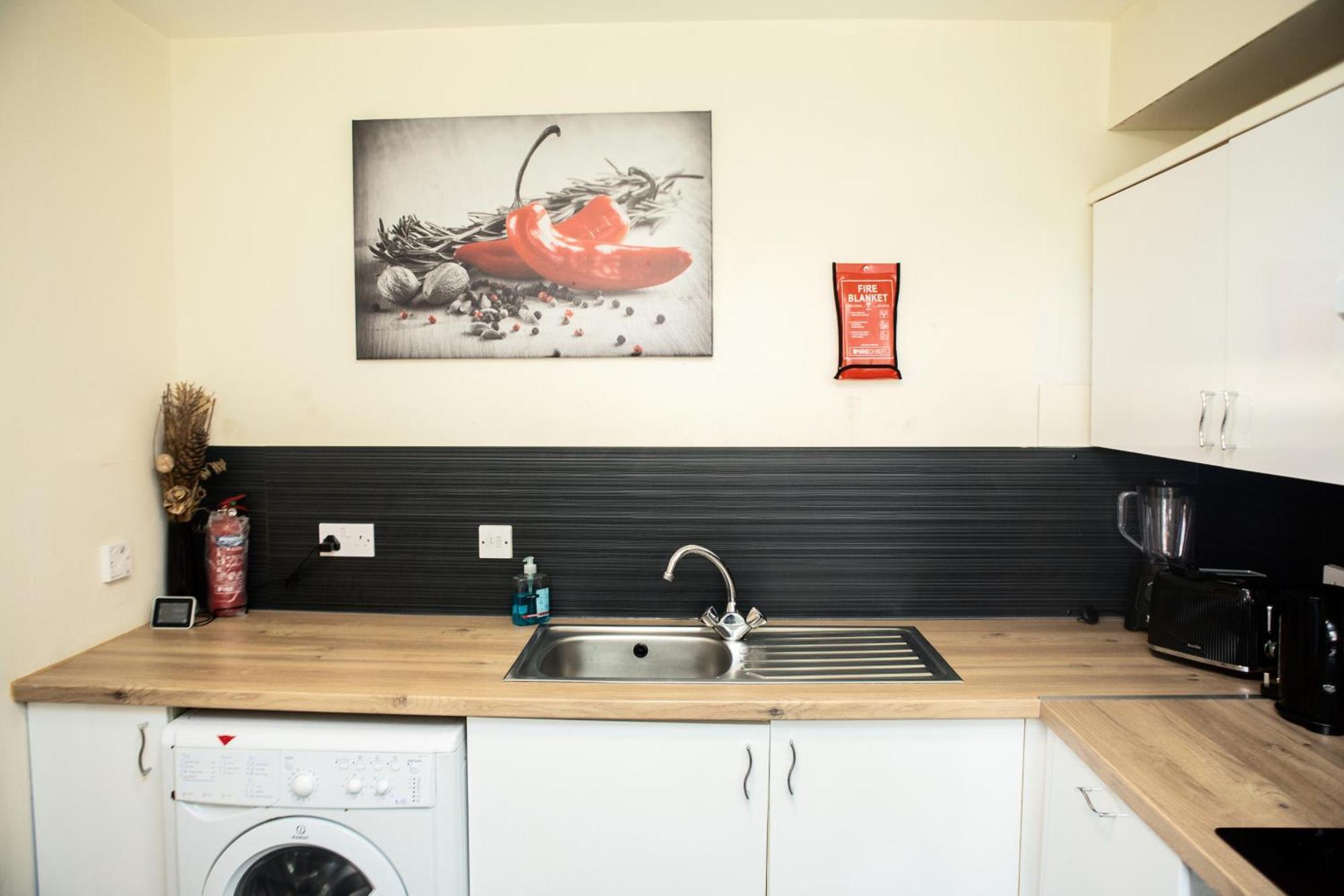 The Summit - Centre - Perfect For Long And Short Apartment