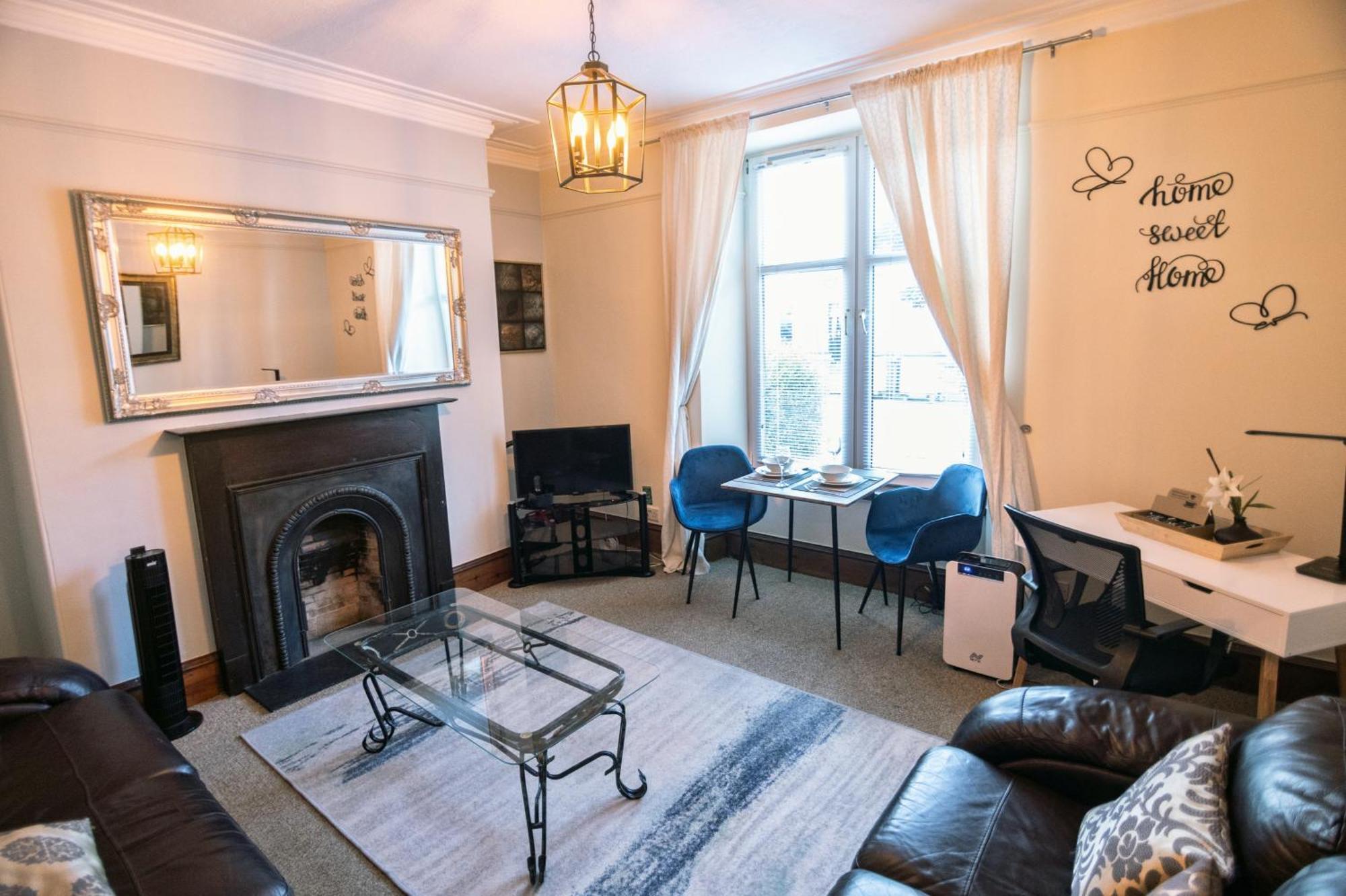 Summit Apartment: Cozy West End Flat In Prime Location Aberdeen
