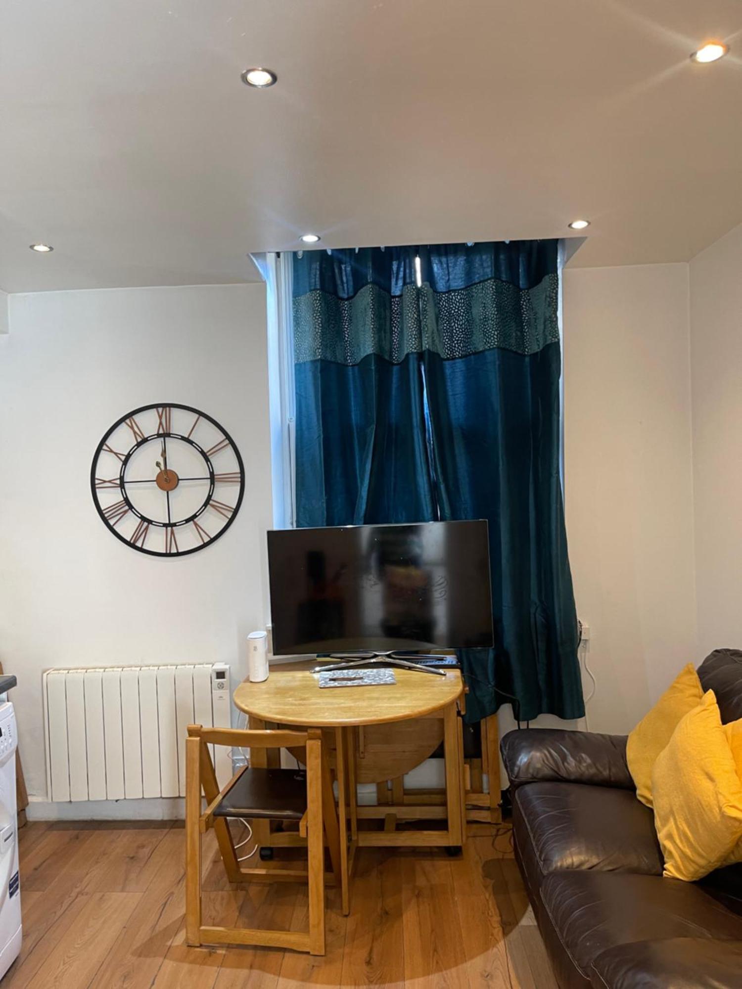 Basic One Bed Comfy Apartment Aberdeen