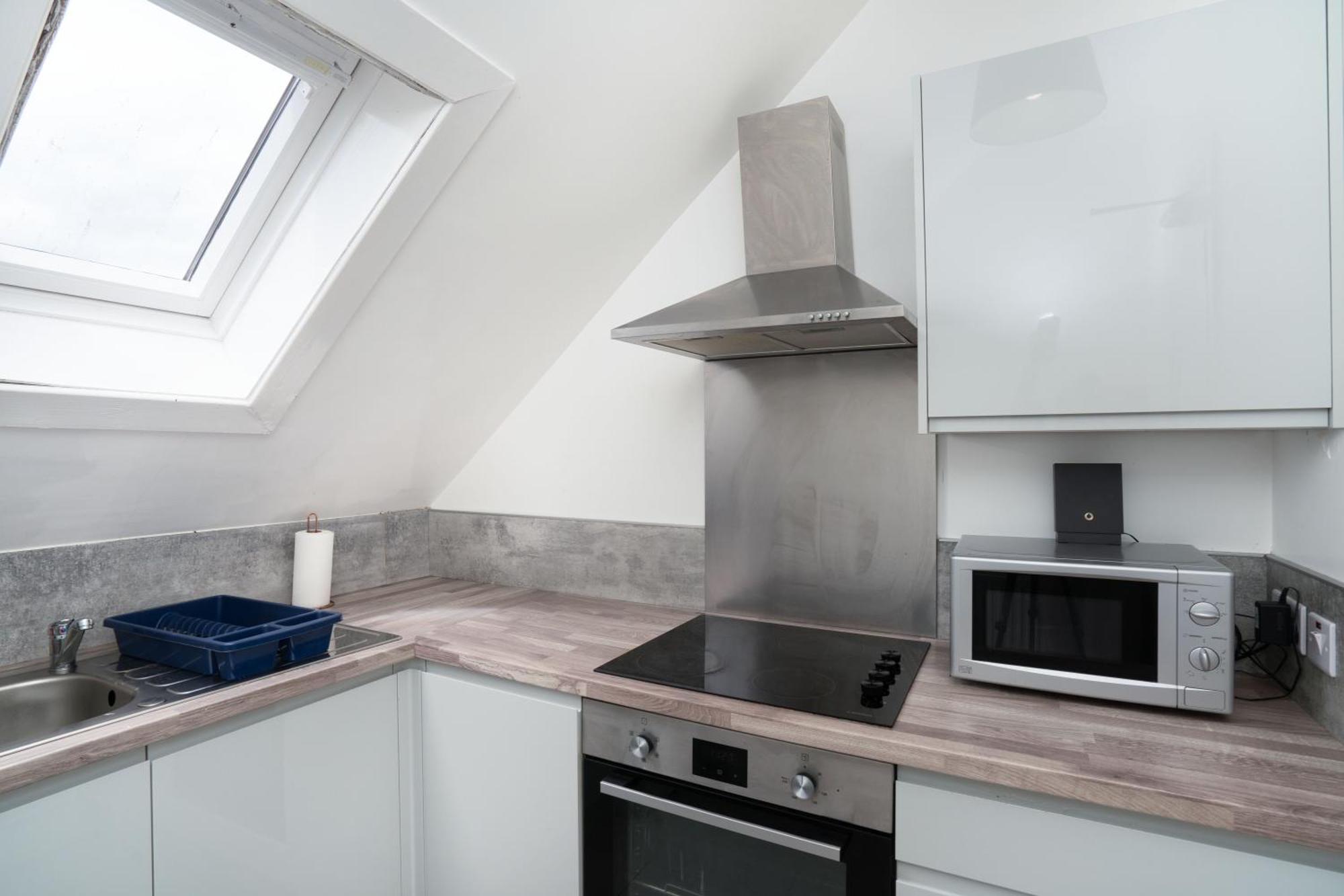 Cosy Fully Equipped 6, Close To Apartment *