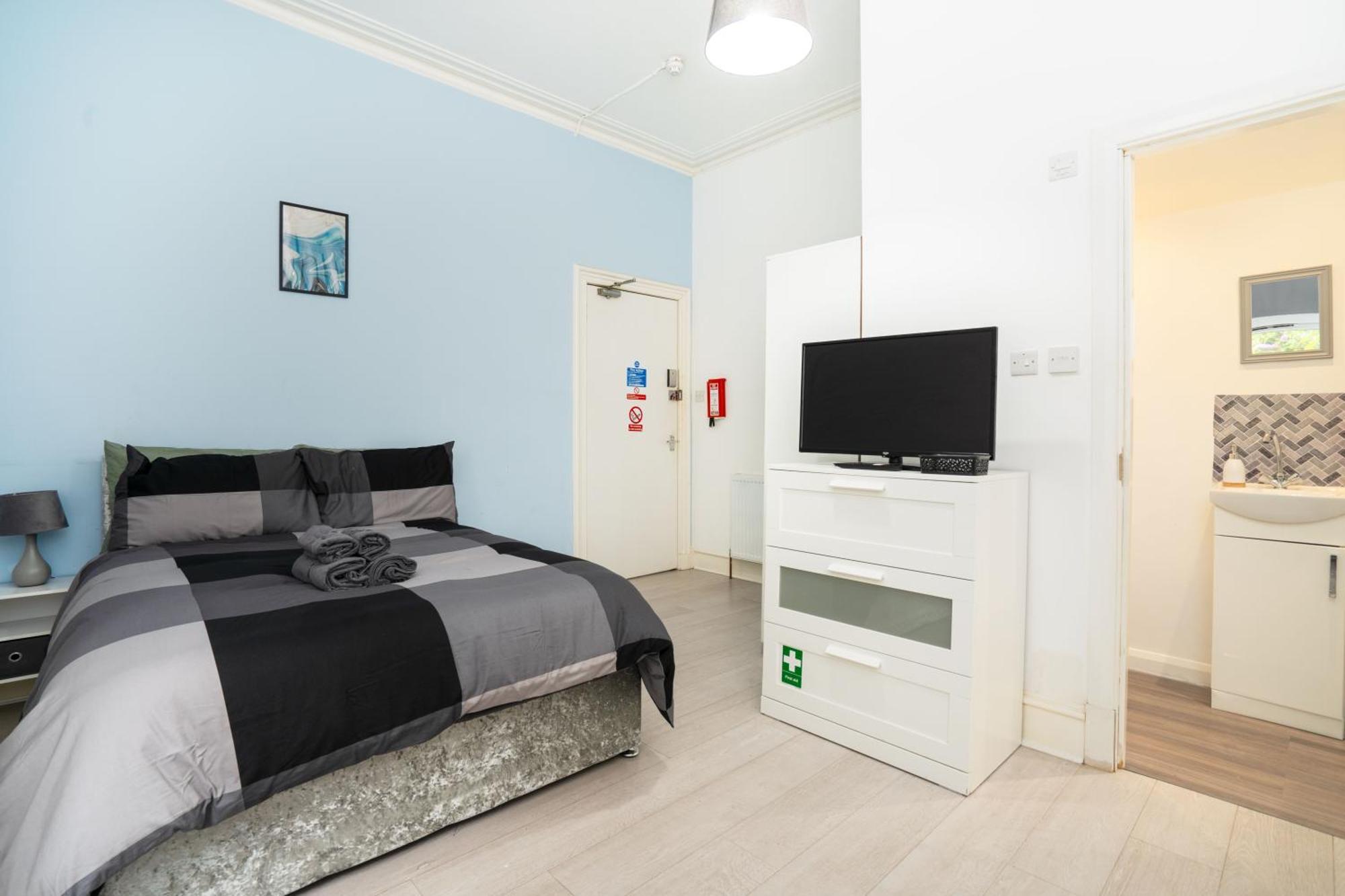 Cosy Fully Equipped 3, Close To