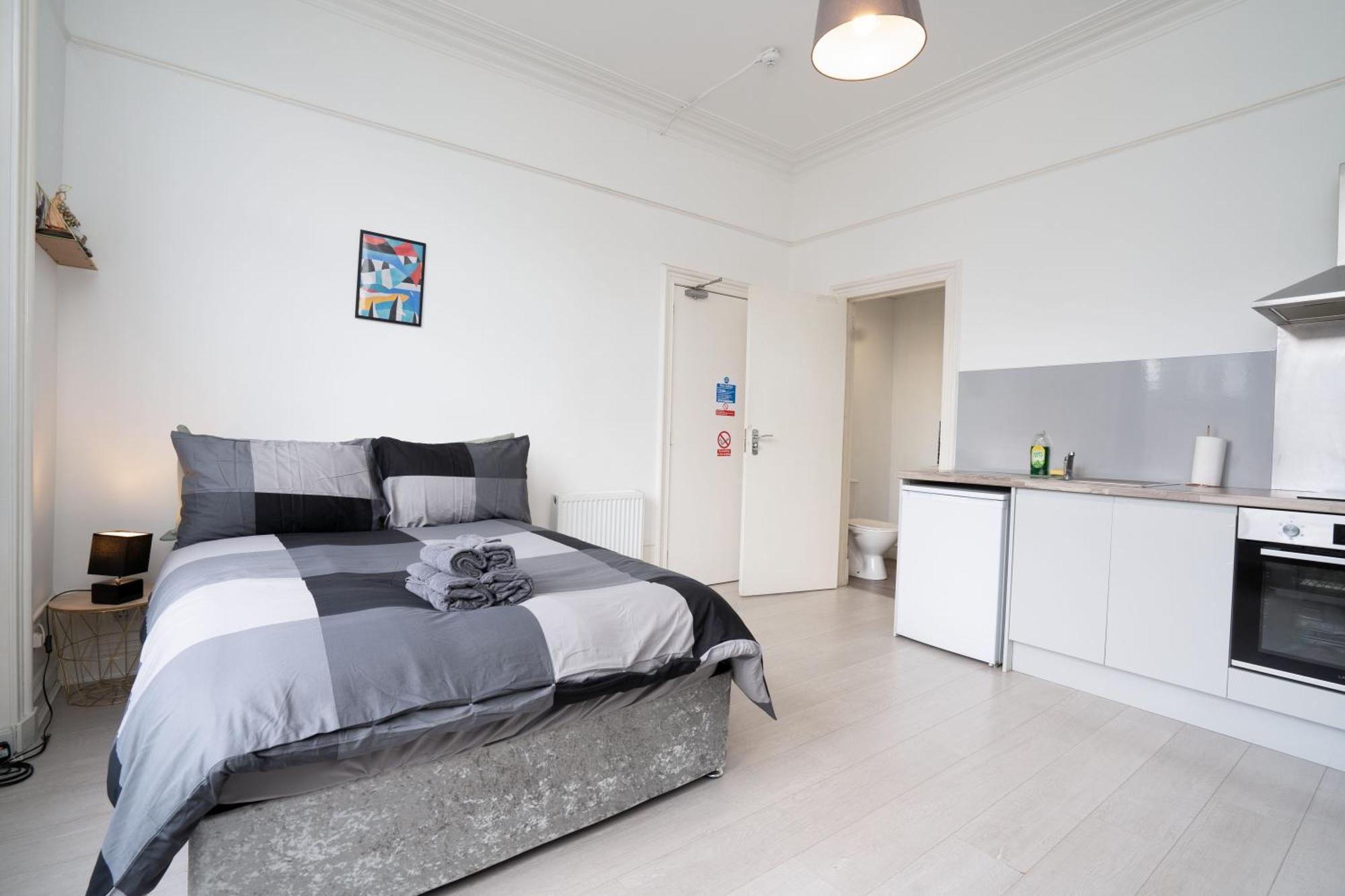 Cosy Fully Equipped 2, Close To Apartment Aberdeen
