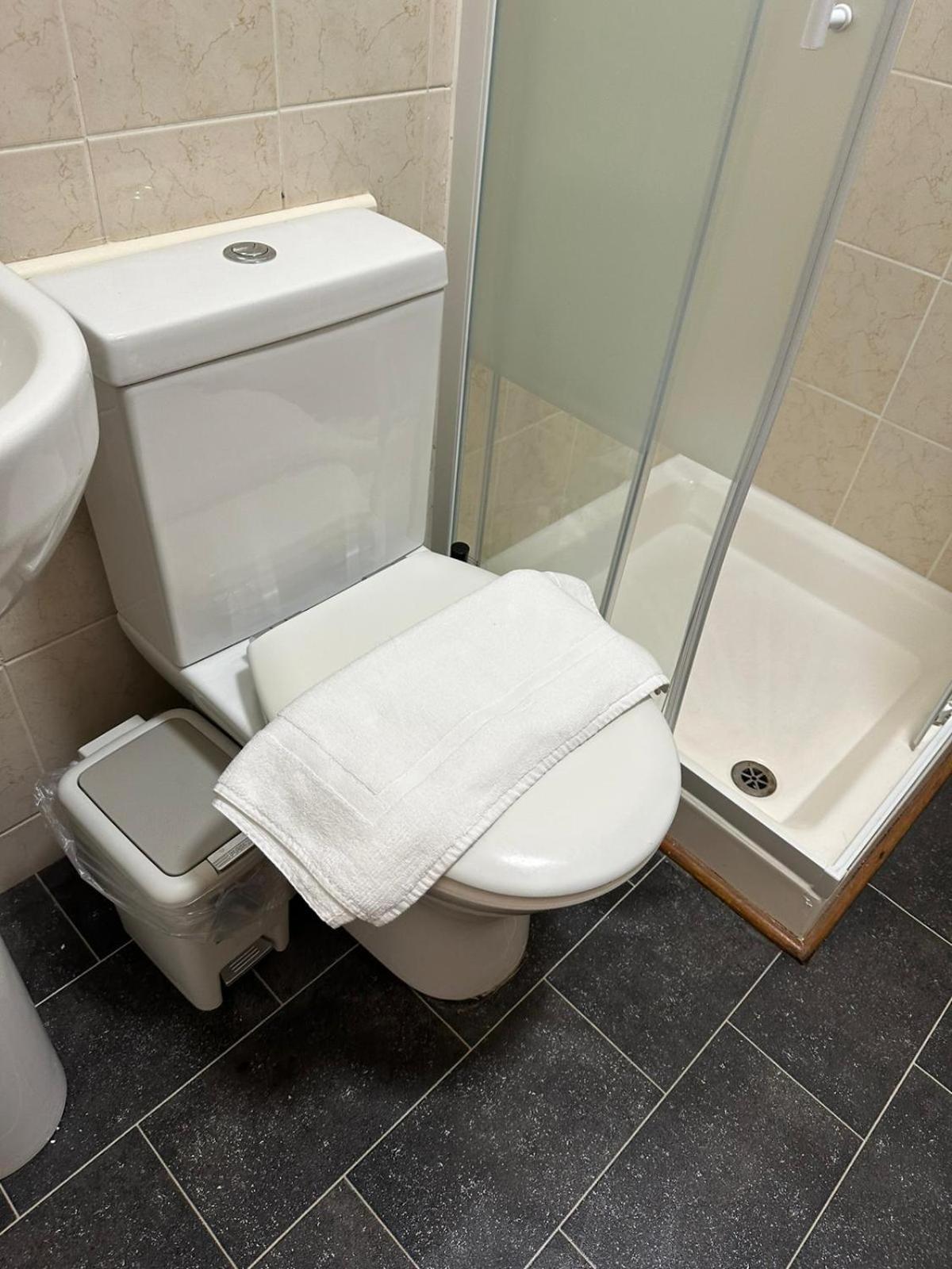 Summit Apartment: Cozy West End Flat In Prime Location *