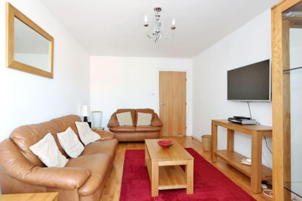 Apartment 2-bed Of & City, Free Parking