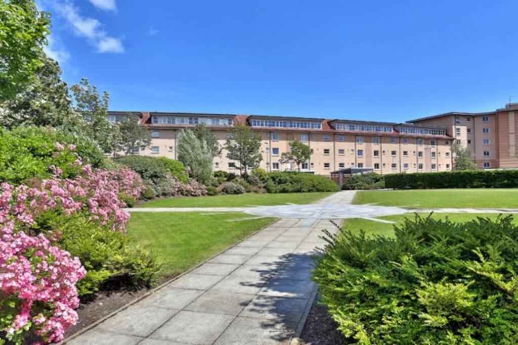 Apartment Beautiful One Bedroom Aberdeen