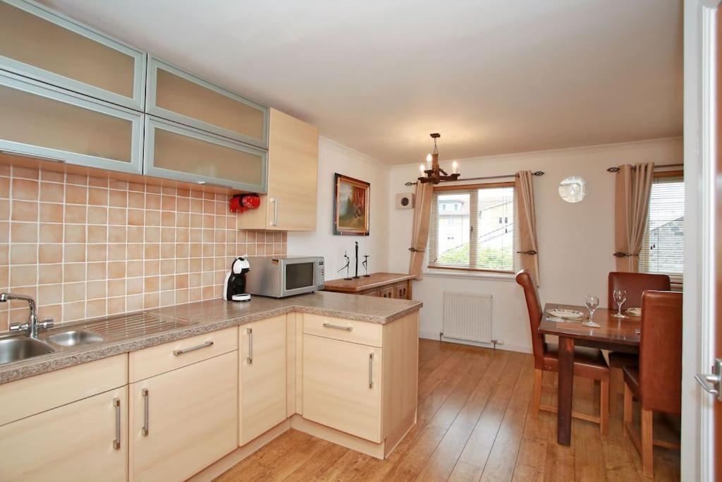 Fabulous Townhouse Near Beach, And Sports Apartment