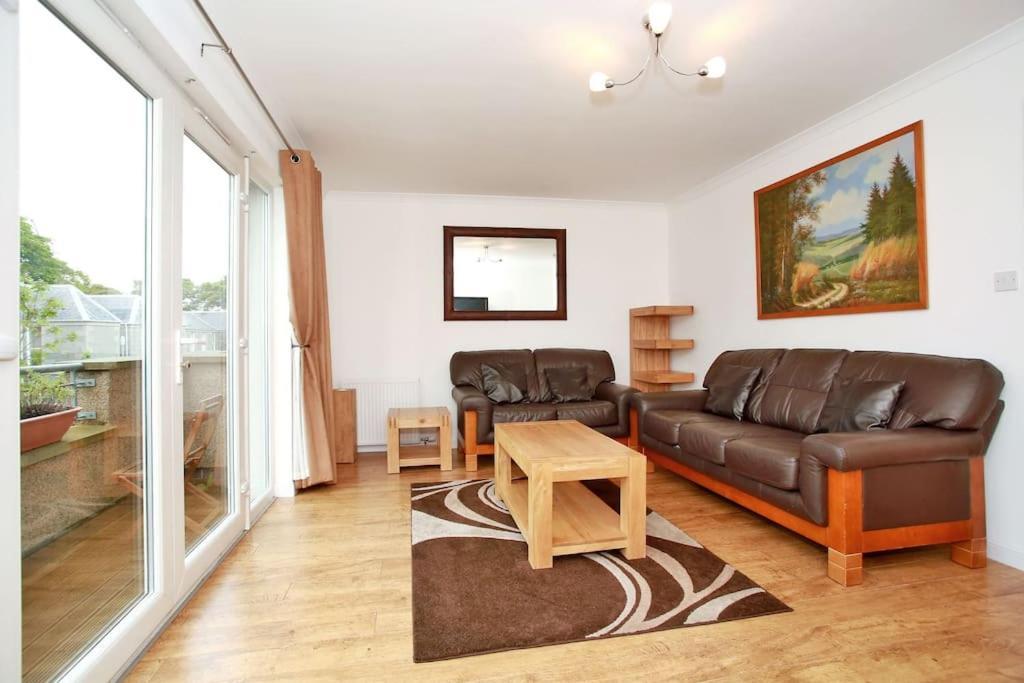 Fabulous Townhouse Near Beach, And Sports Apartment *