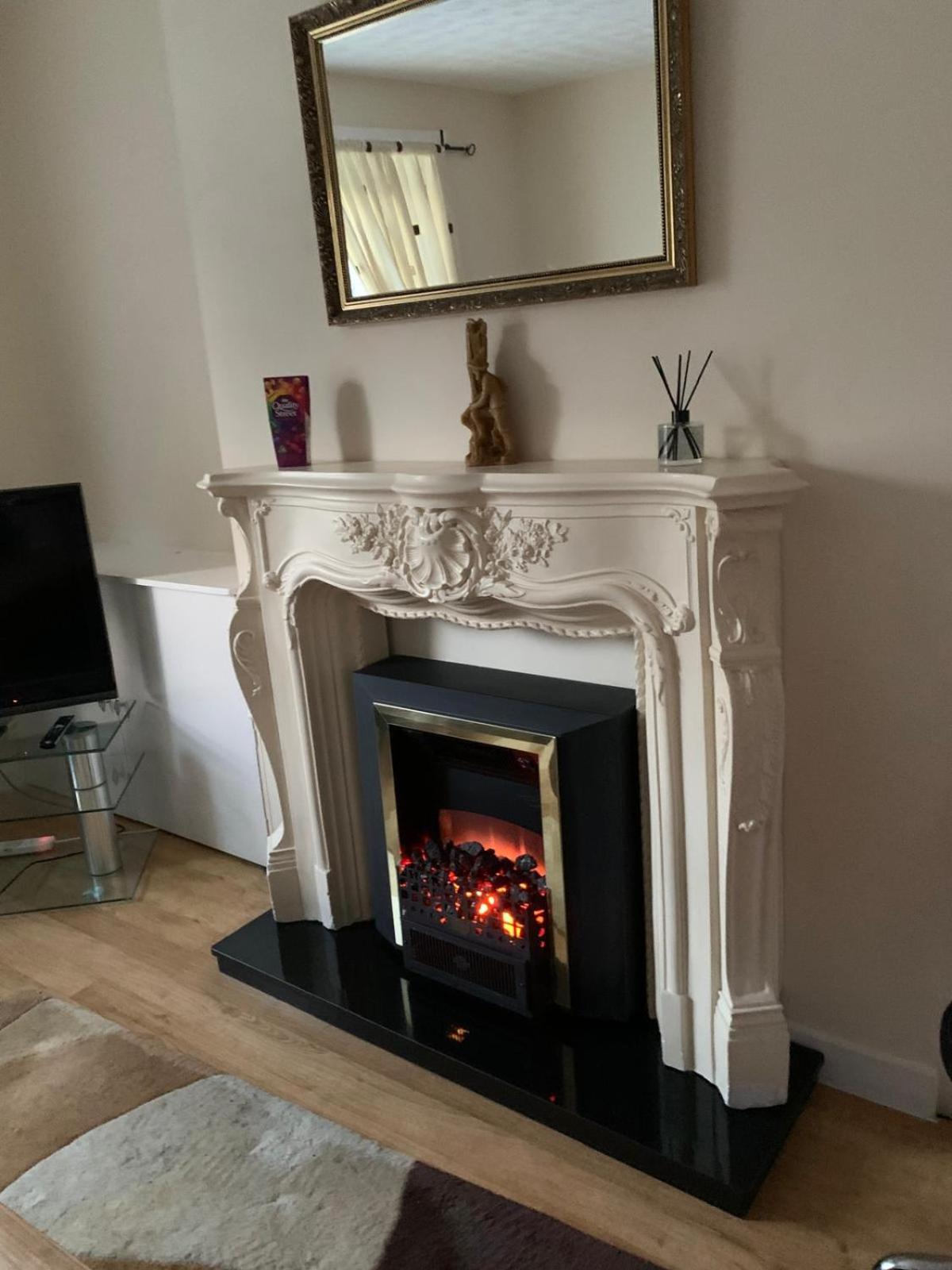 Basic Kings St View 2 Bed *