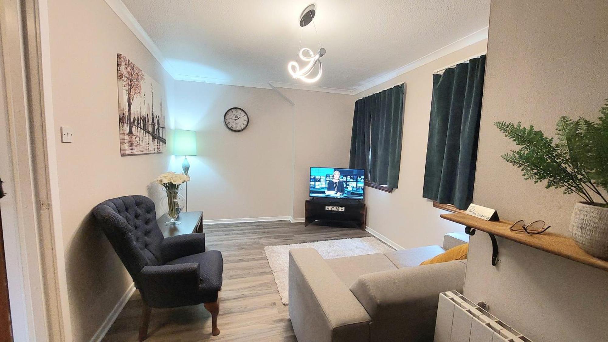 Neat & Comfortable 1 Bedroom Spring Garden Flat Aberdeen