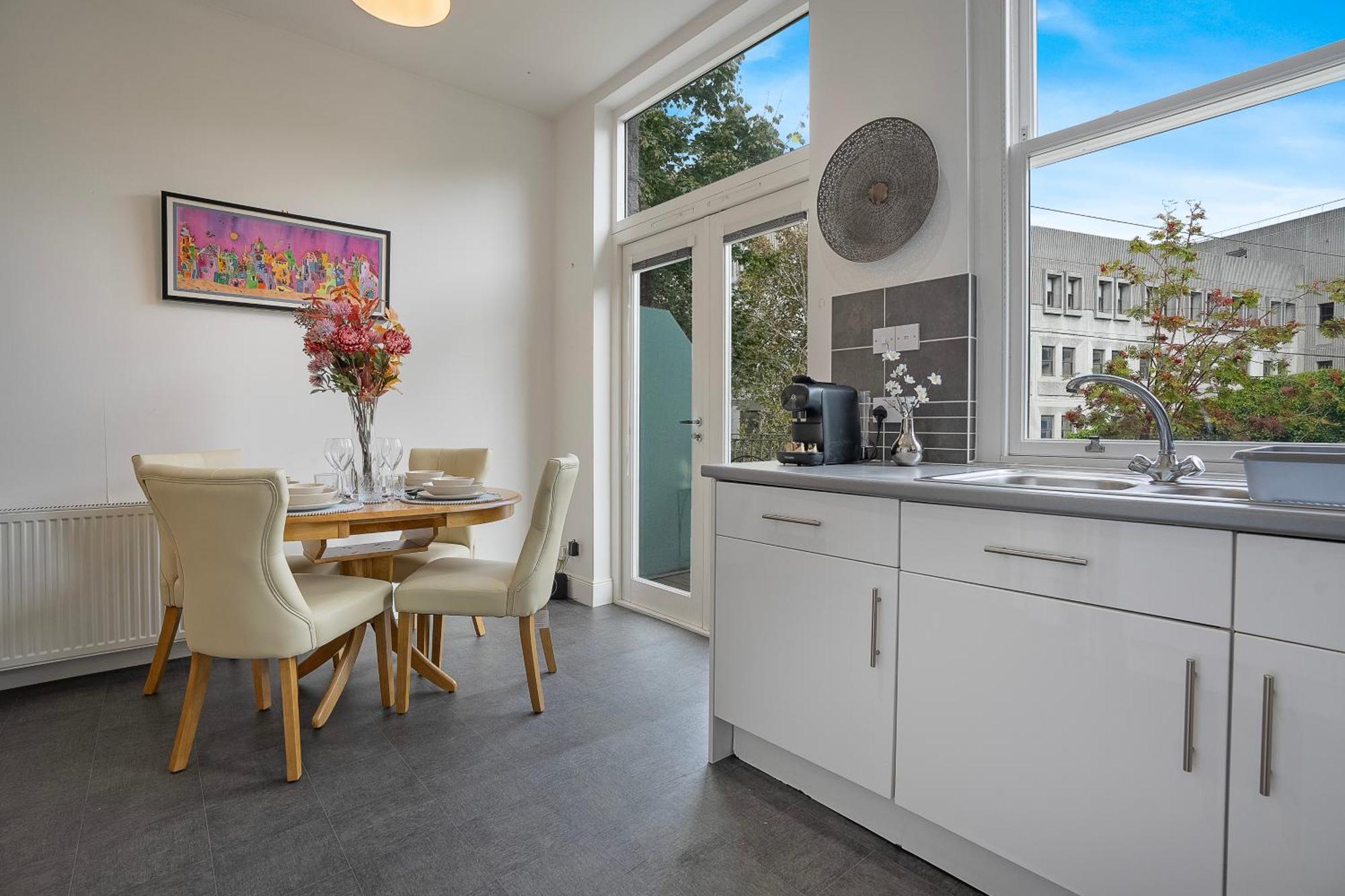Crimon Place Townhouse - Grampian Lettings Ltd Holiday home Aberdeen