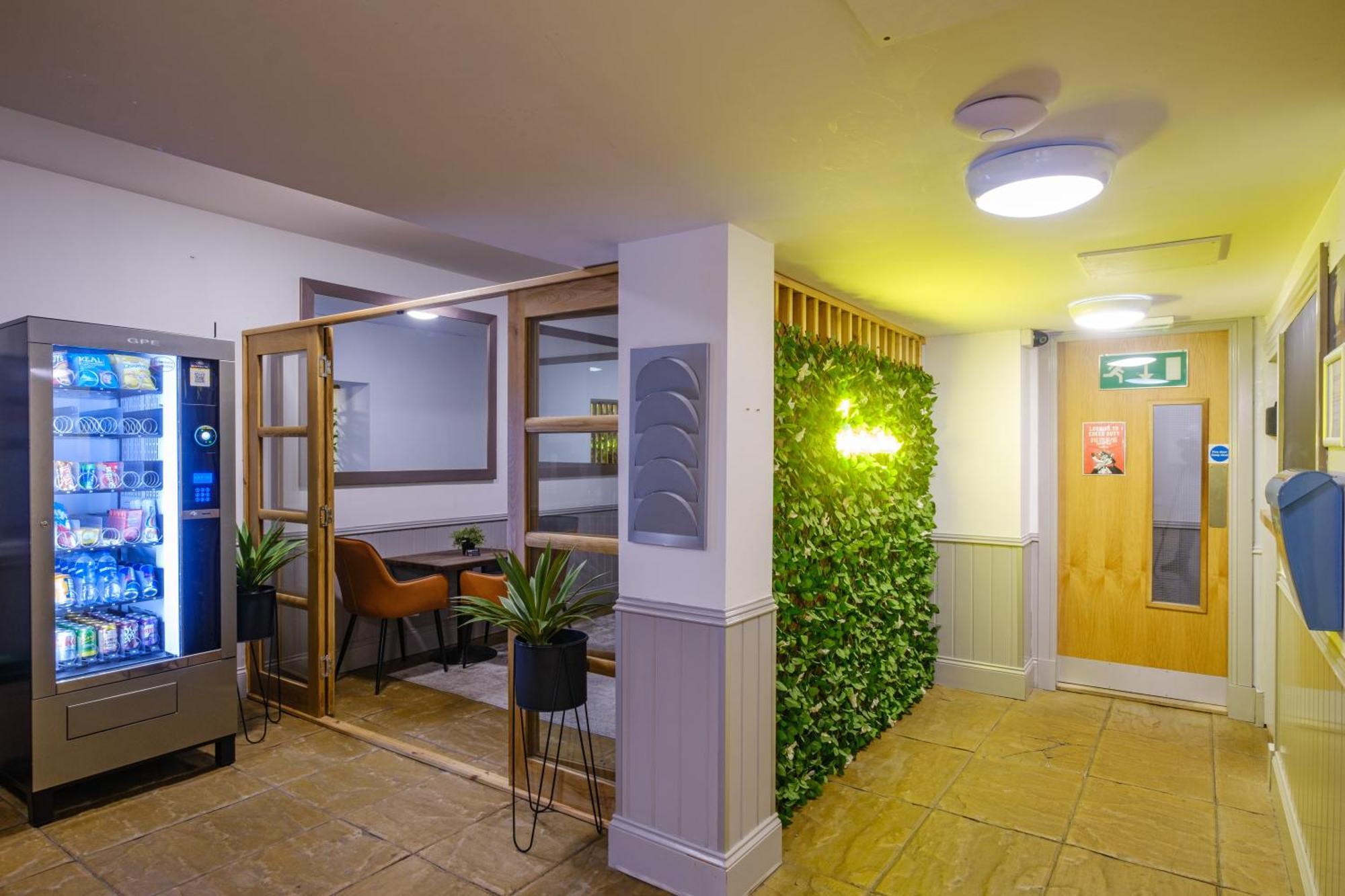 Siberia Bar & Hotel Aberdeen