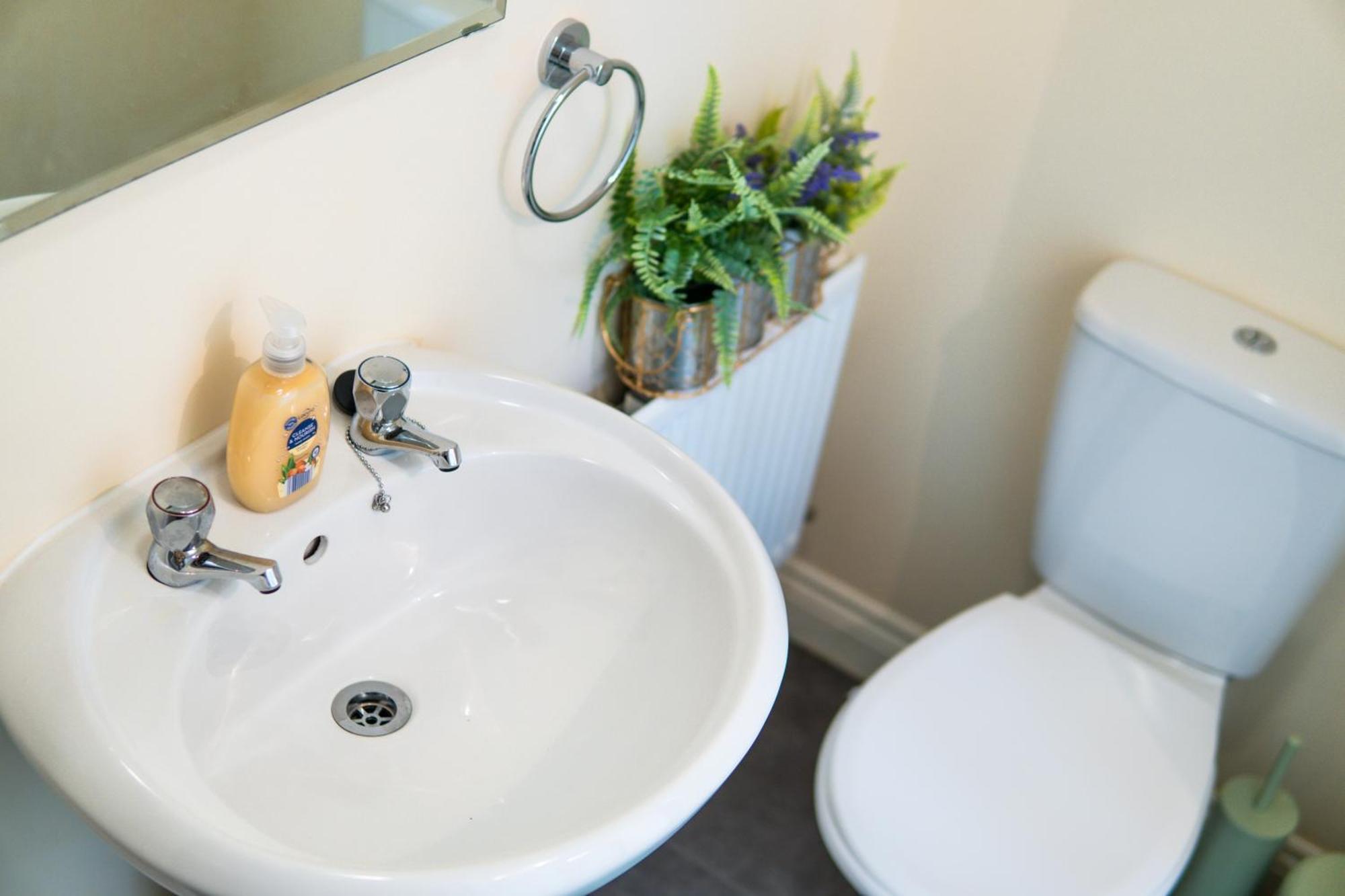 Casa de férias Cozy 2 Bedroom House Next To Nature Reserve,ab22, Wifi, Free Parking, Netflix, Pet - Friendly Aberdeen