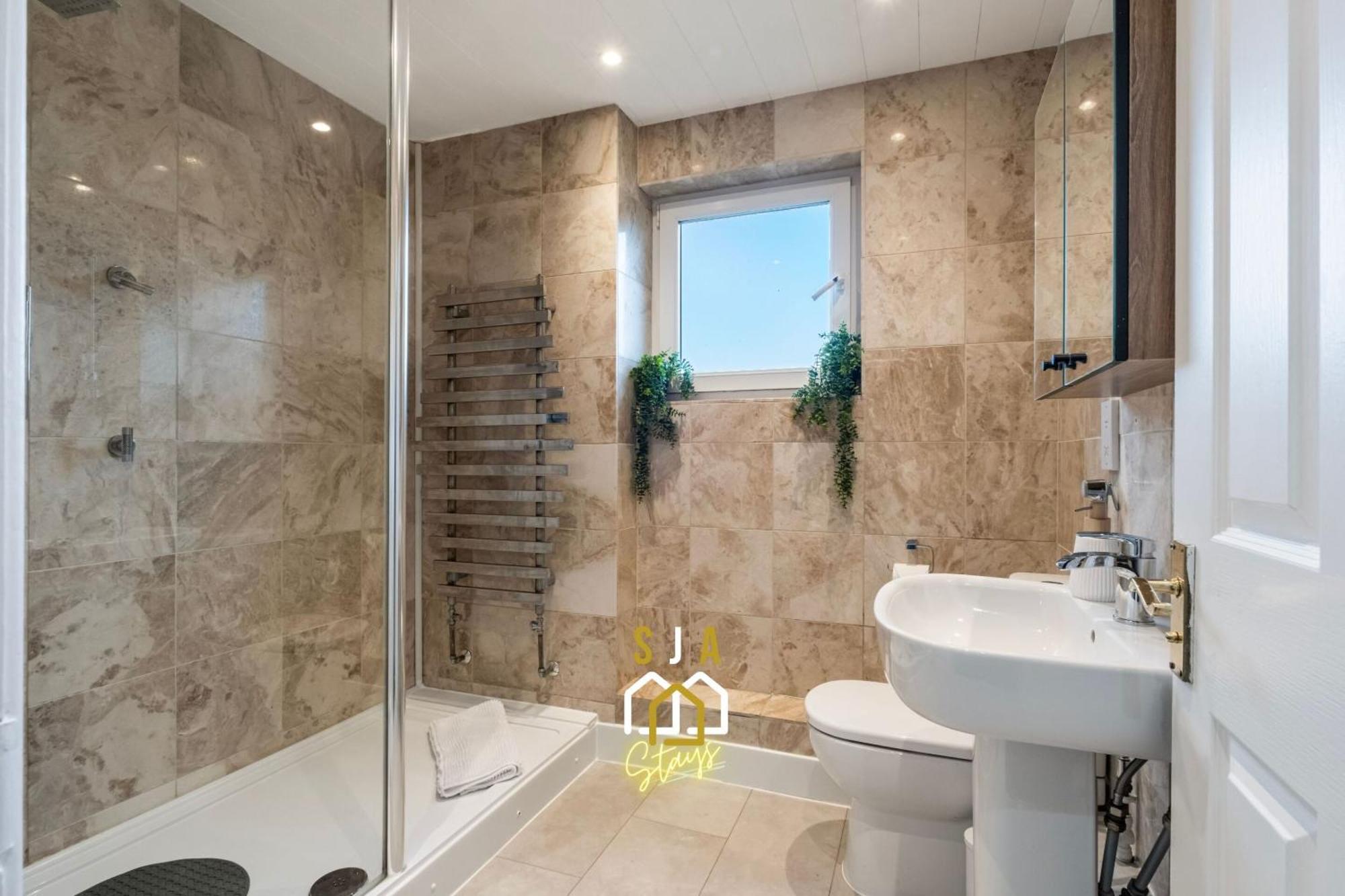 Apartment Fonthill - Sja - 3 Bed