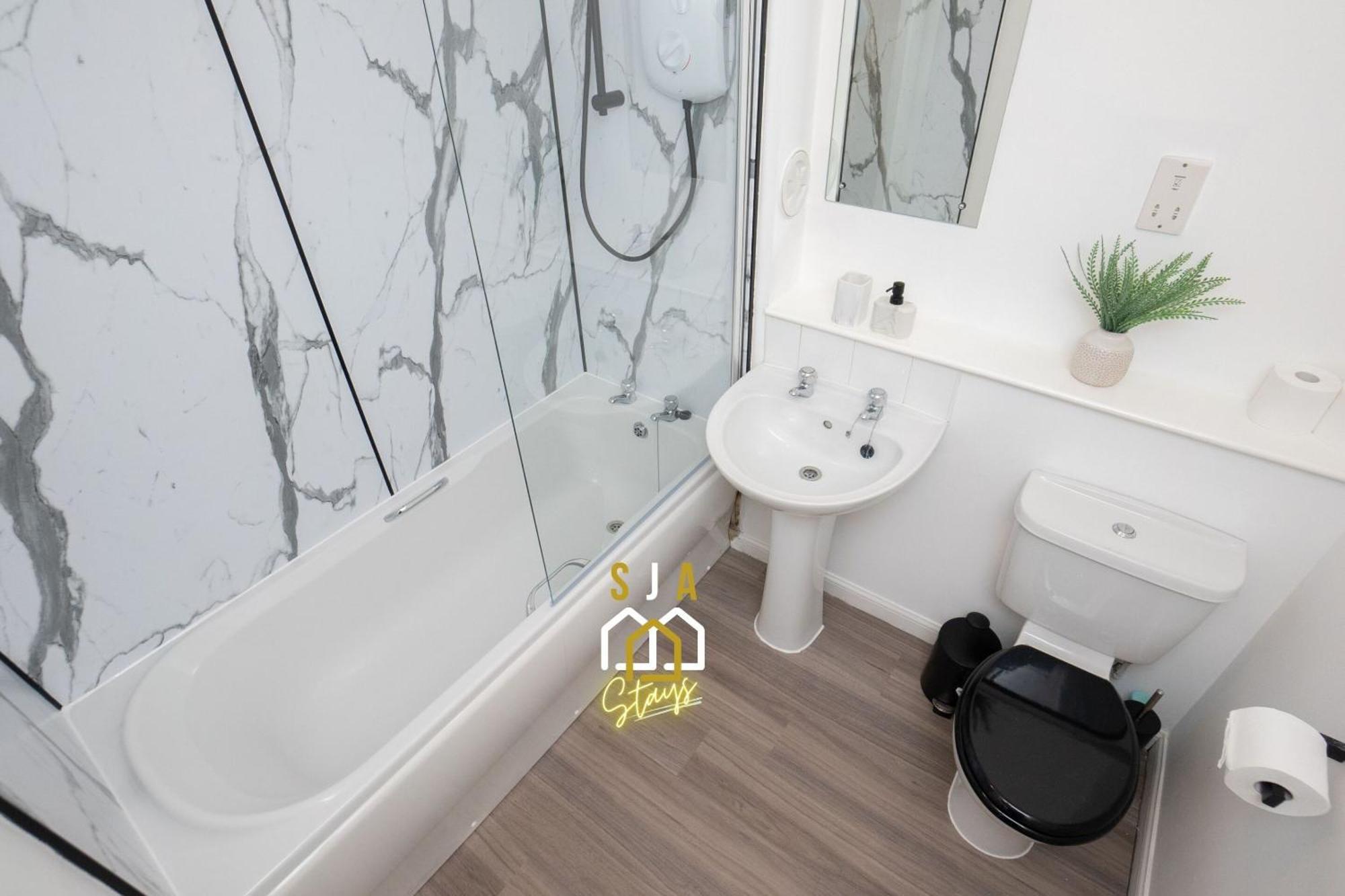 Pavlova House - Sja - Modern 2 Bed Aberdeen