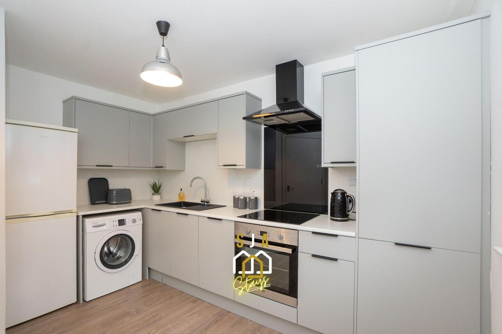 Pavlova House - Sja - Modern 2 Bed Apartment *