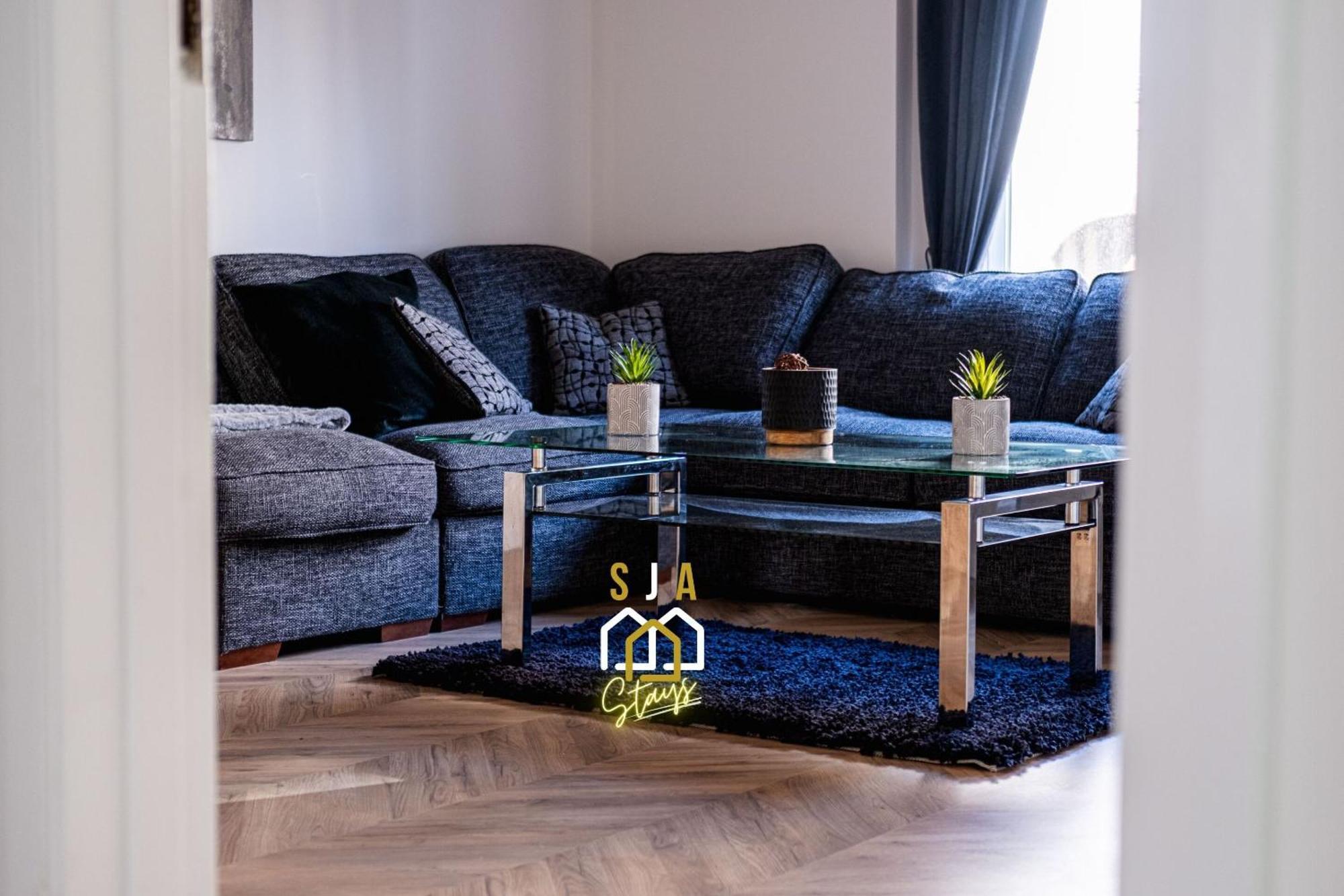 Urban - Sja - Modern 2 Bed Apartment *