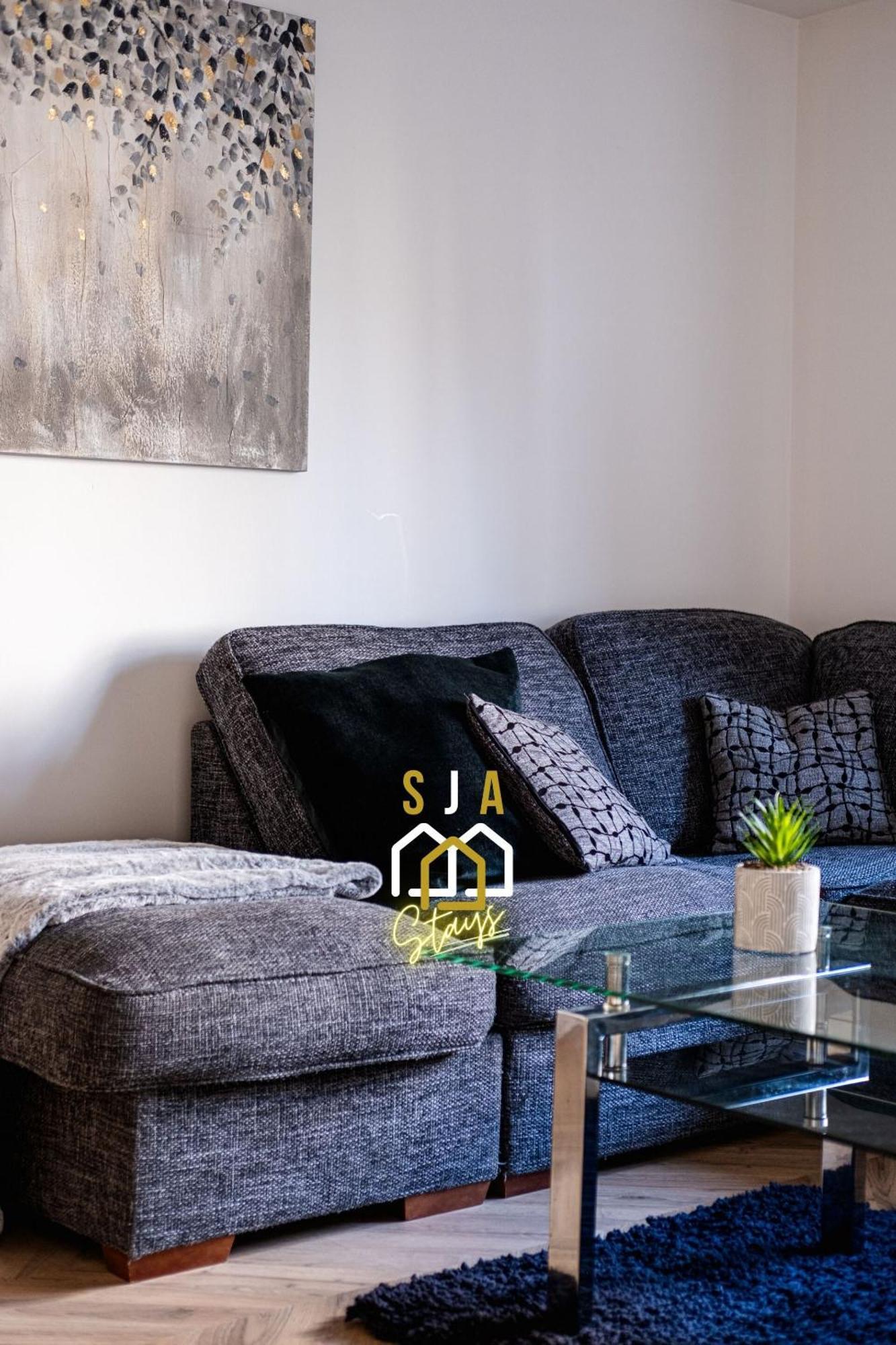 Urban - Sja - Modern 2 Bed * Aberdeen