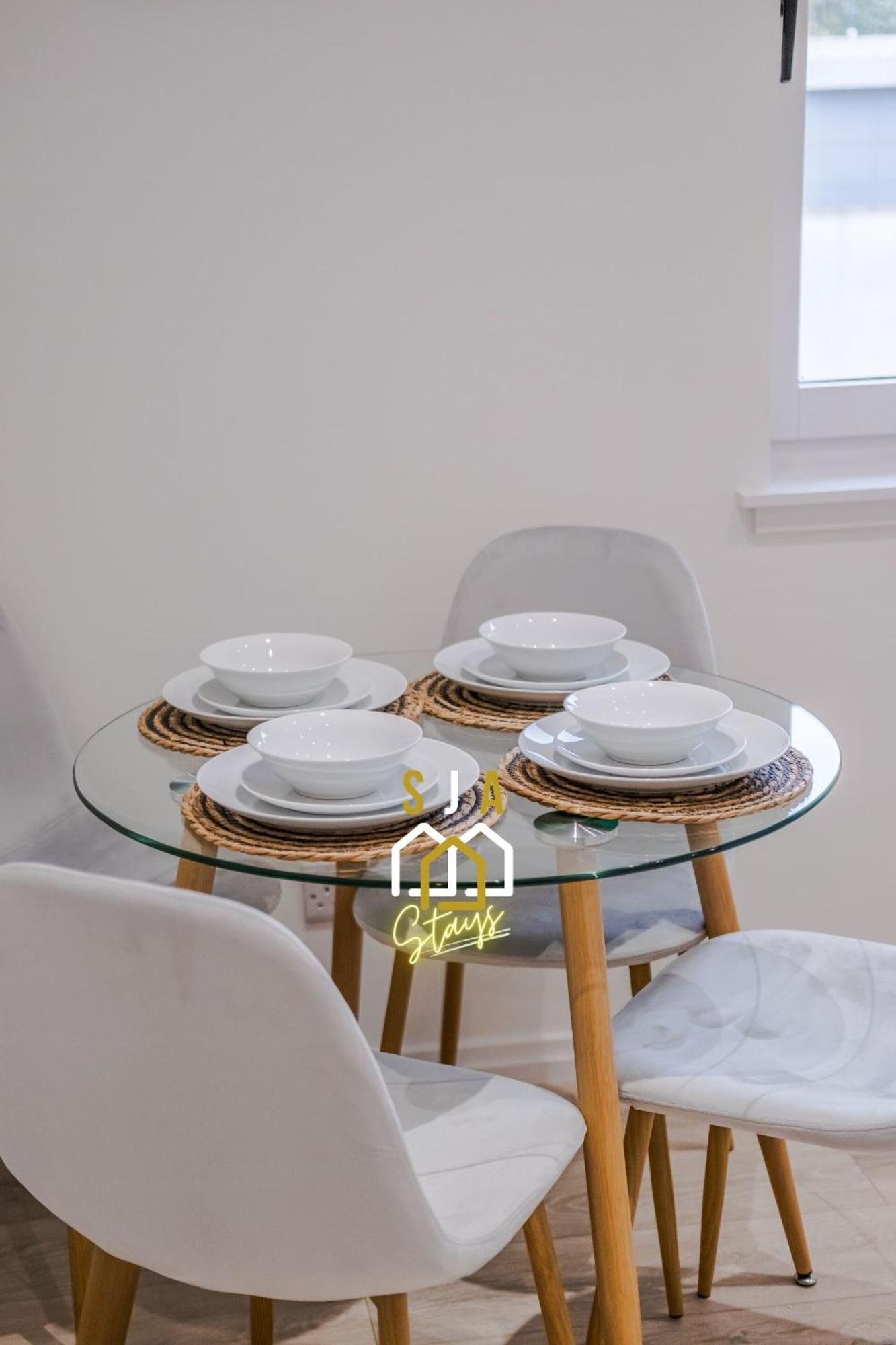 Merkland - Sja - Modern 2 Bed Aberdeen