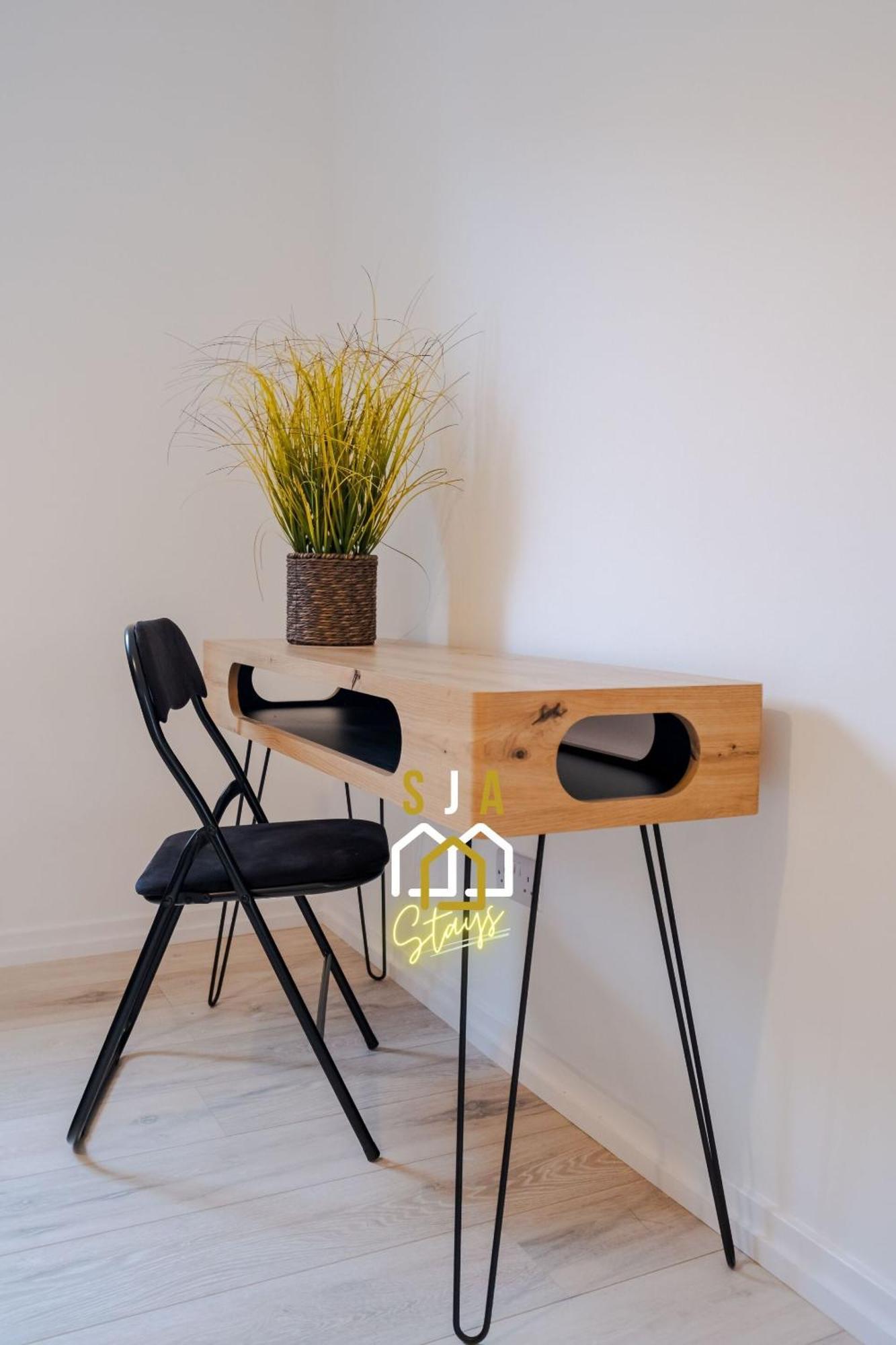 Merkland - Sja - Modern 2 Bed