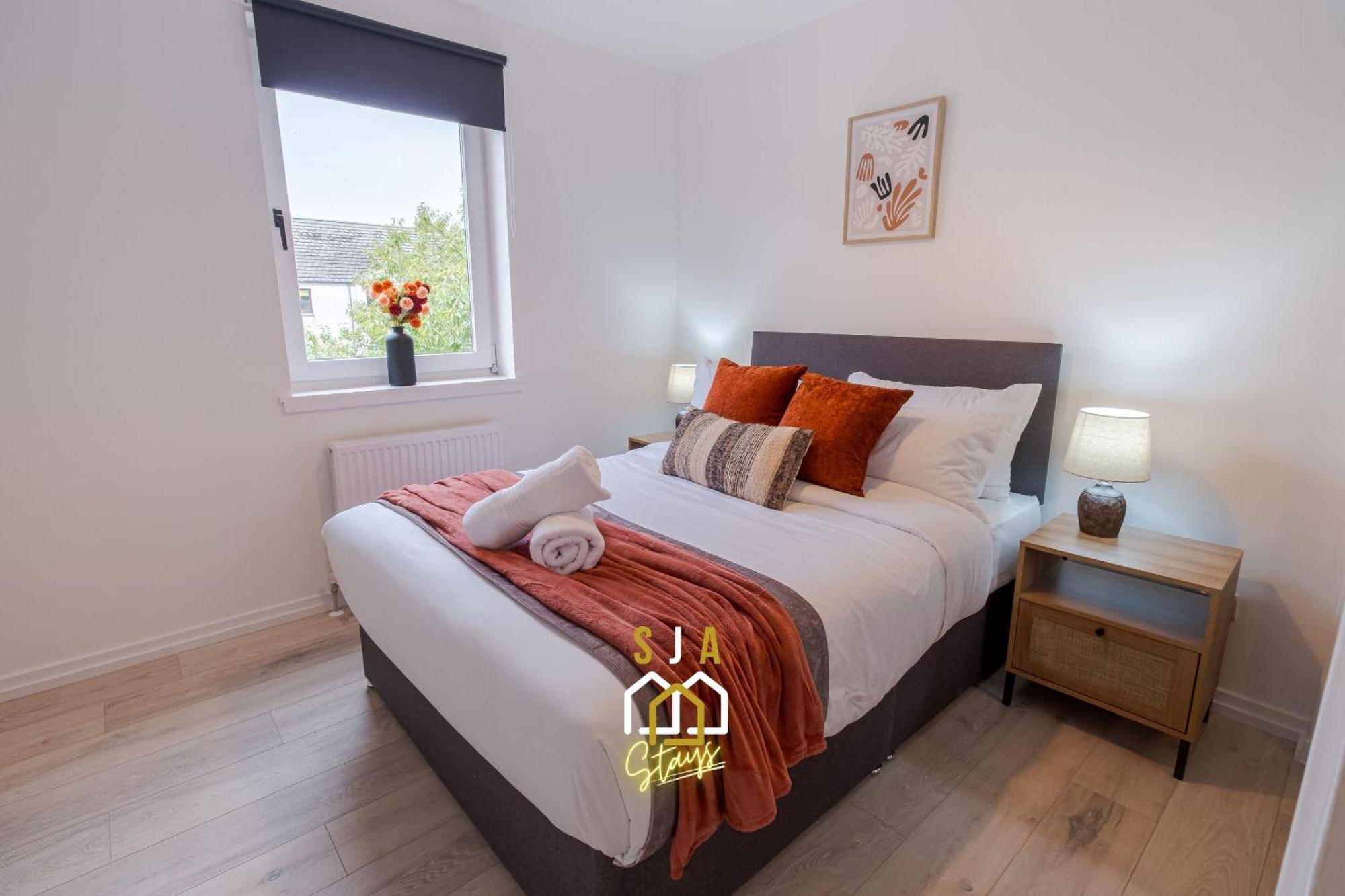 Merkland - Sja - Modern 2 Bed Apartment *