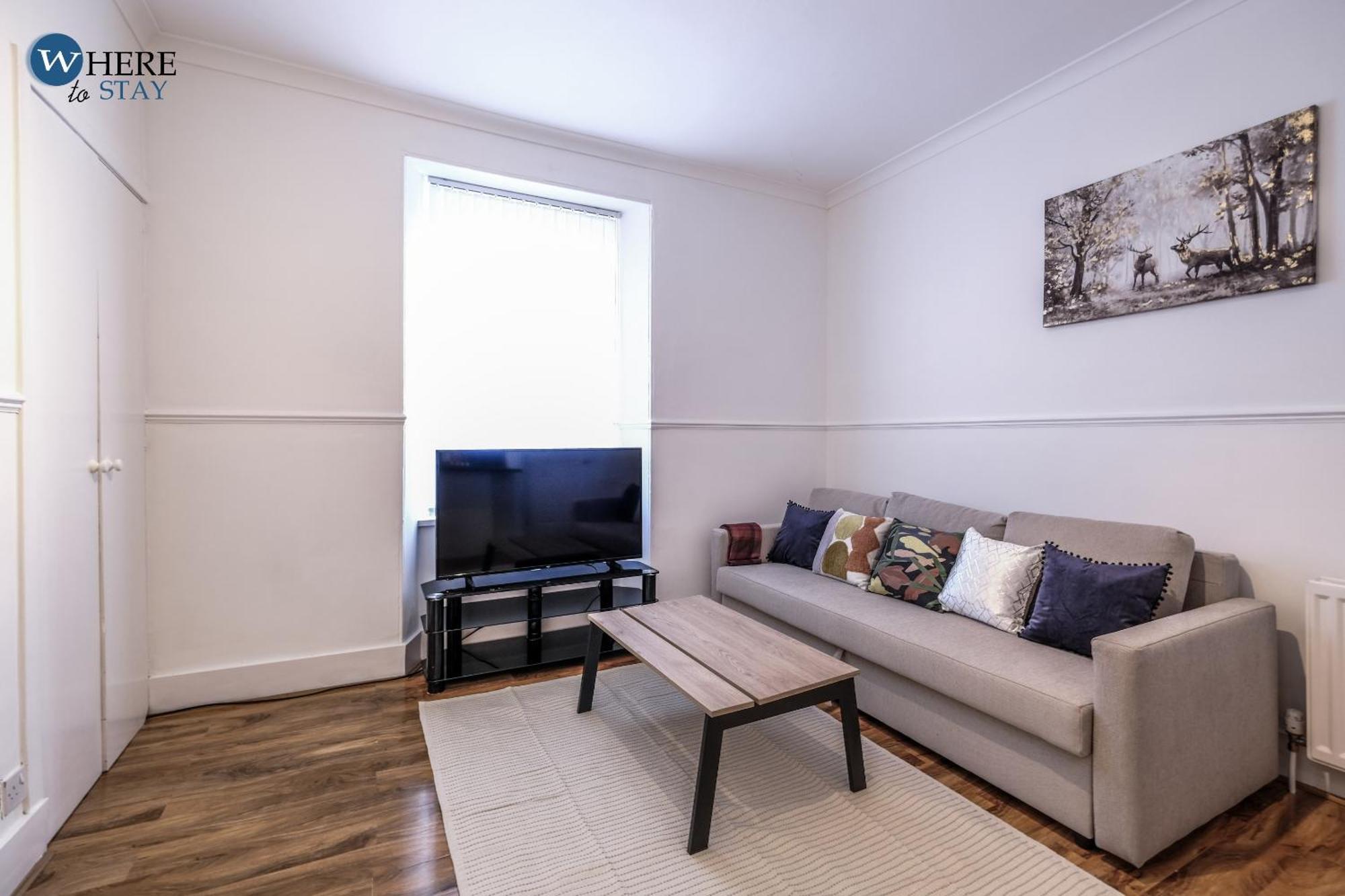 Stunning 1 Bed *