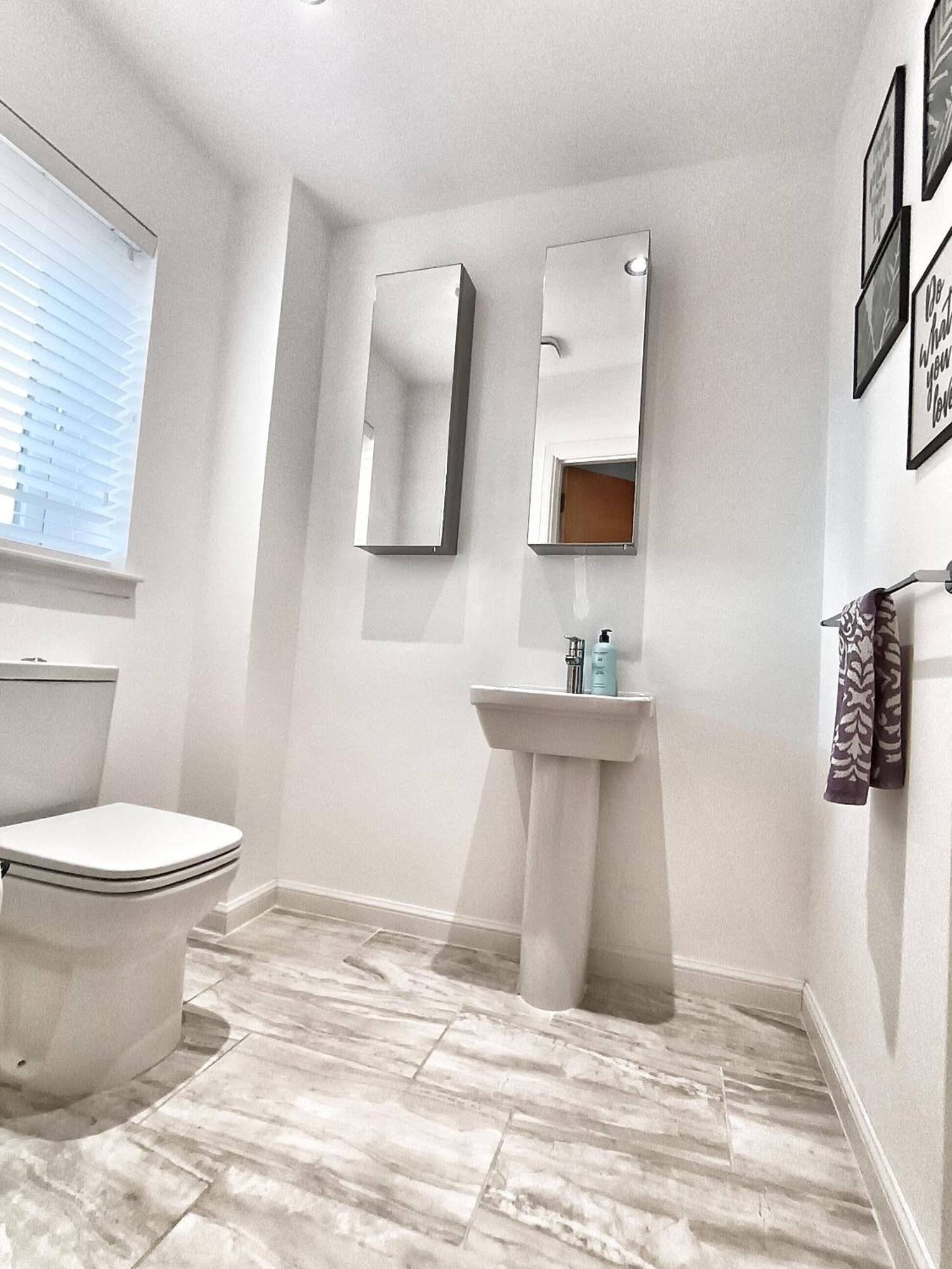 Lains Lettings - Woodend, Lang Stracht Apartment