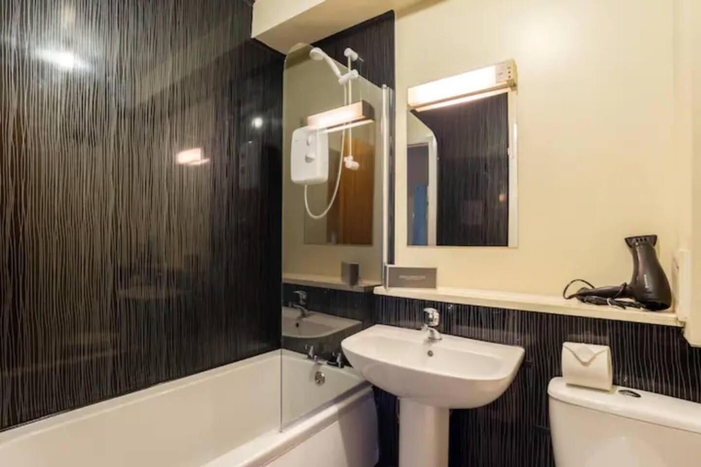 The Summit Flat - Short-long Apartment