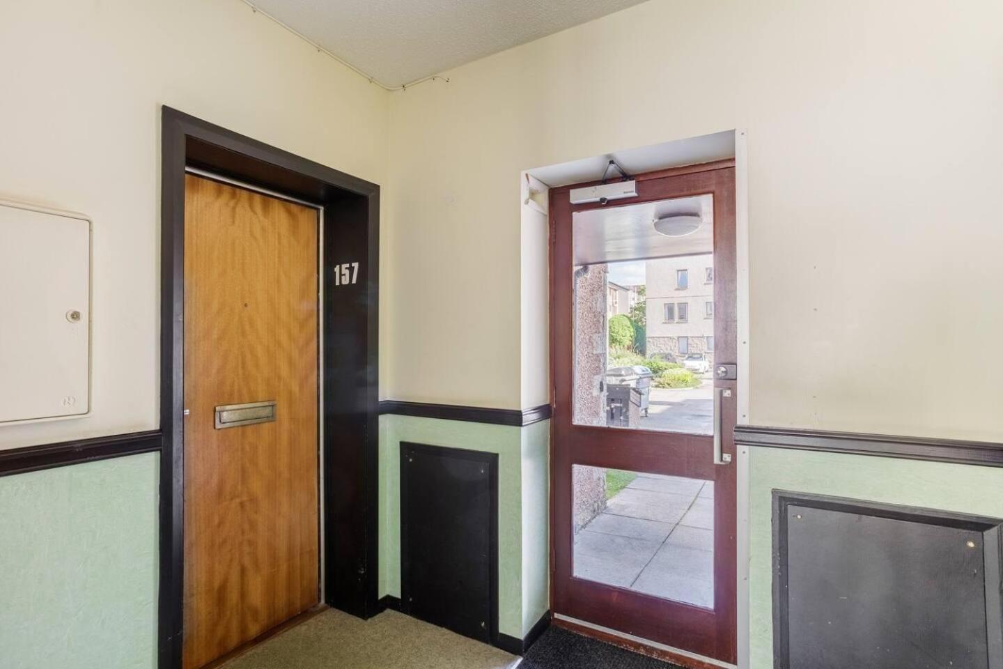 The Summit Flat - Short-long Aberdeen