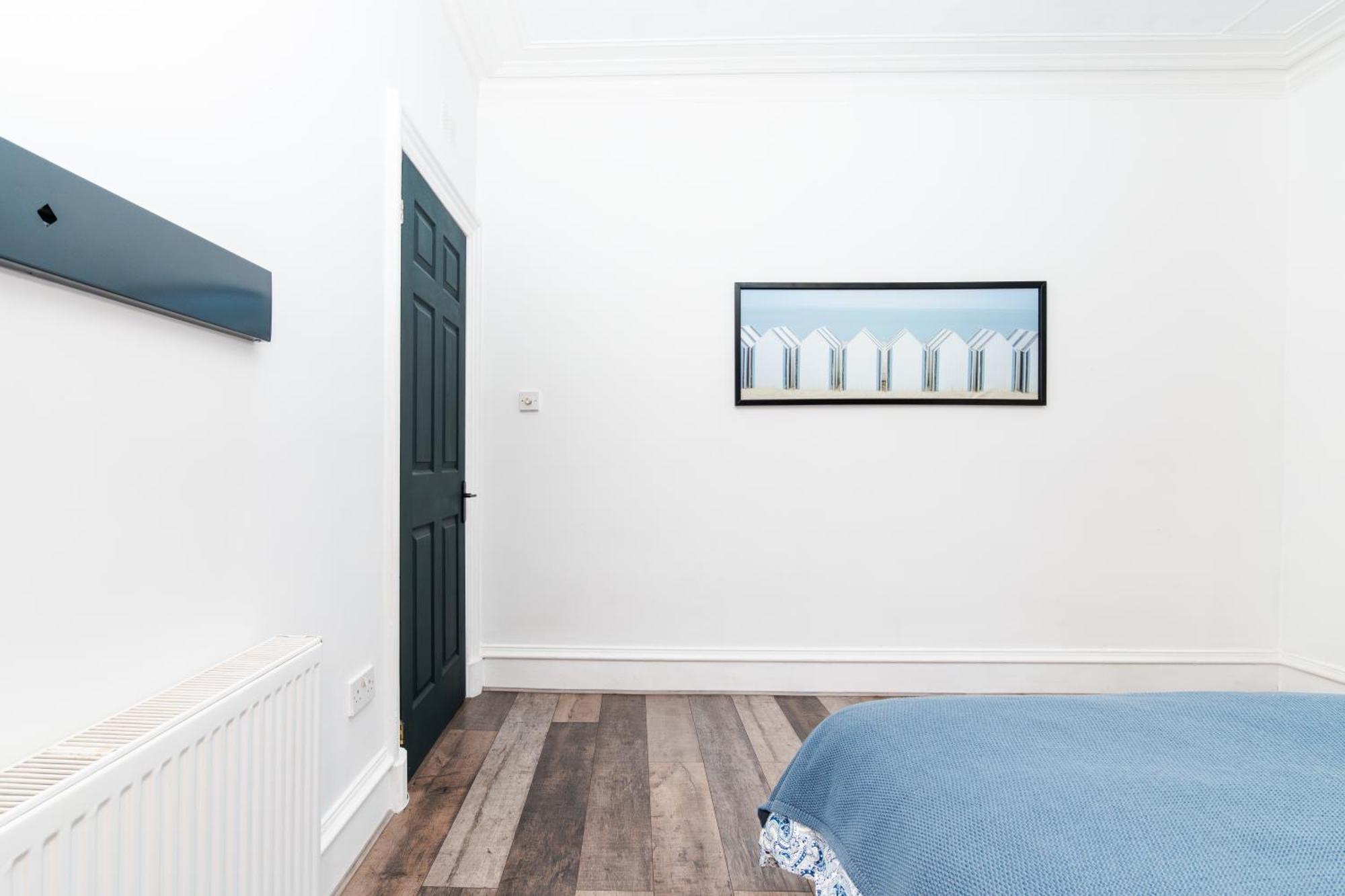 1 Bedroom Apartment-free Parking Apartment Aberdeen