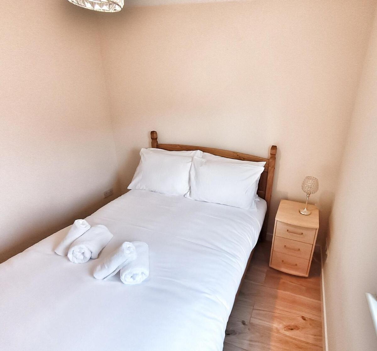 King Street, Free Parking, 2 Bed *