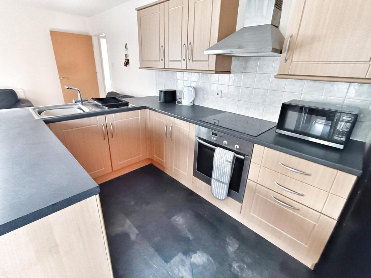 King Street, Free Parking, 2 Bed * Aberdeen