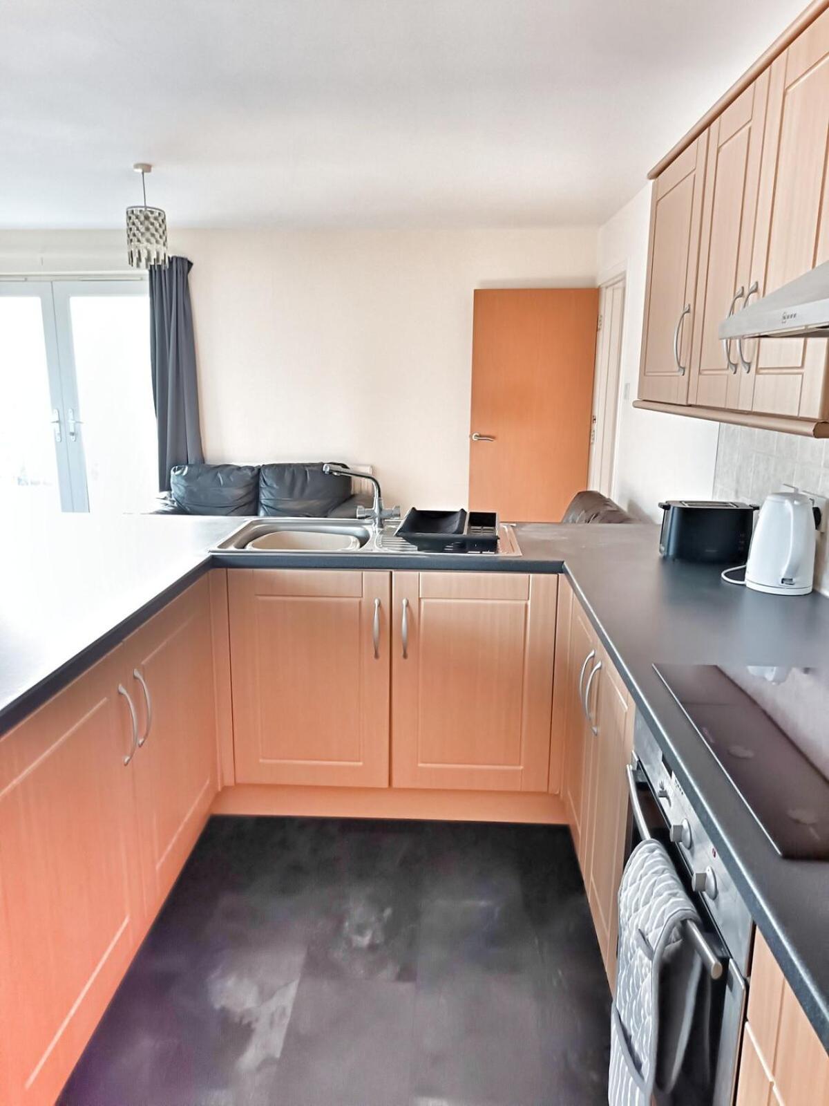 King Street, Free Parking, 2 Bed * Aberdeen