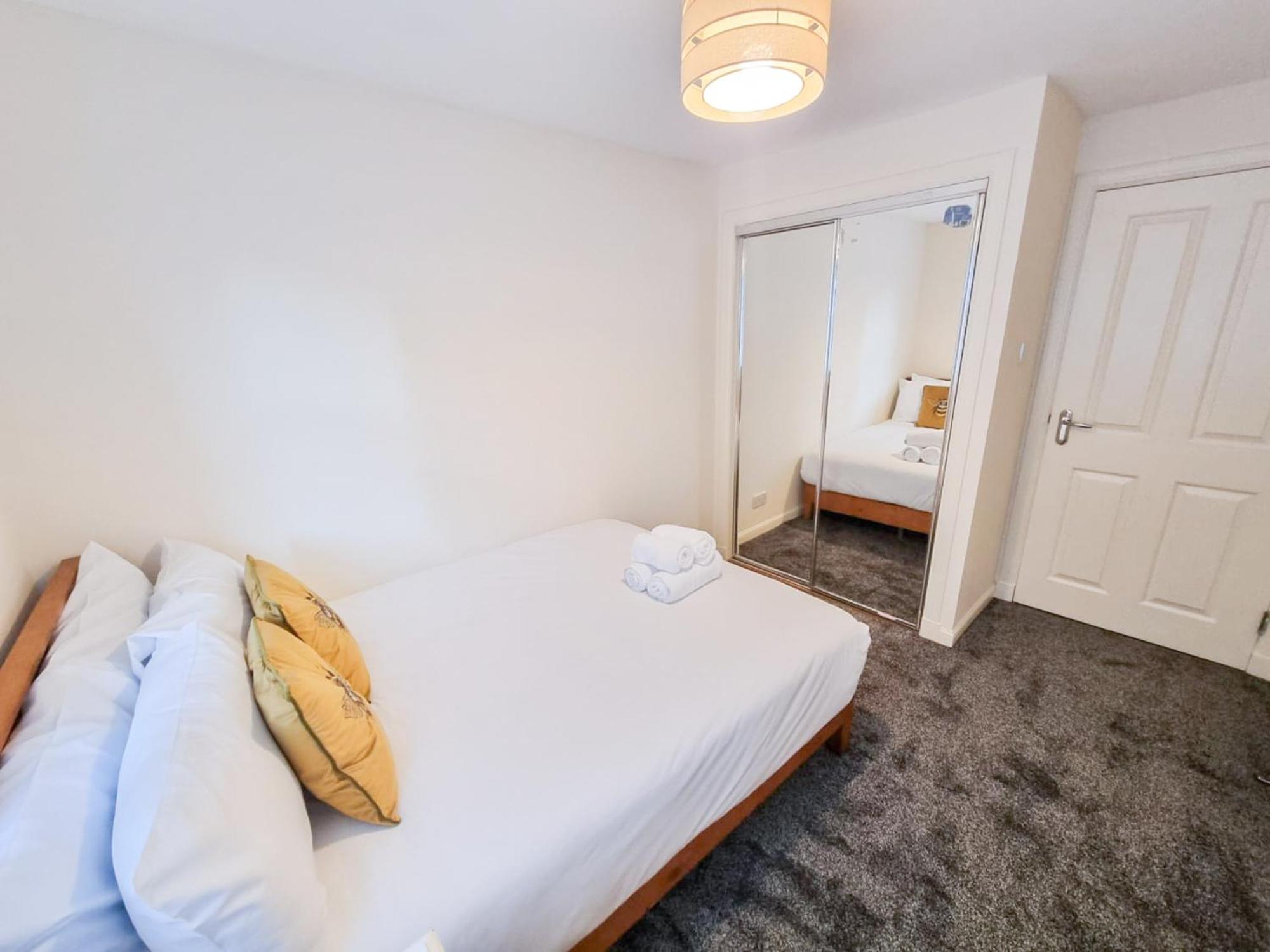 Apartment South College 2 Bedroom - - Free Parking