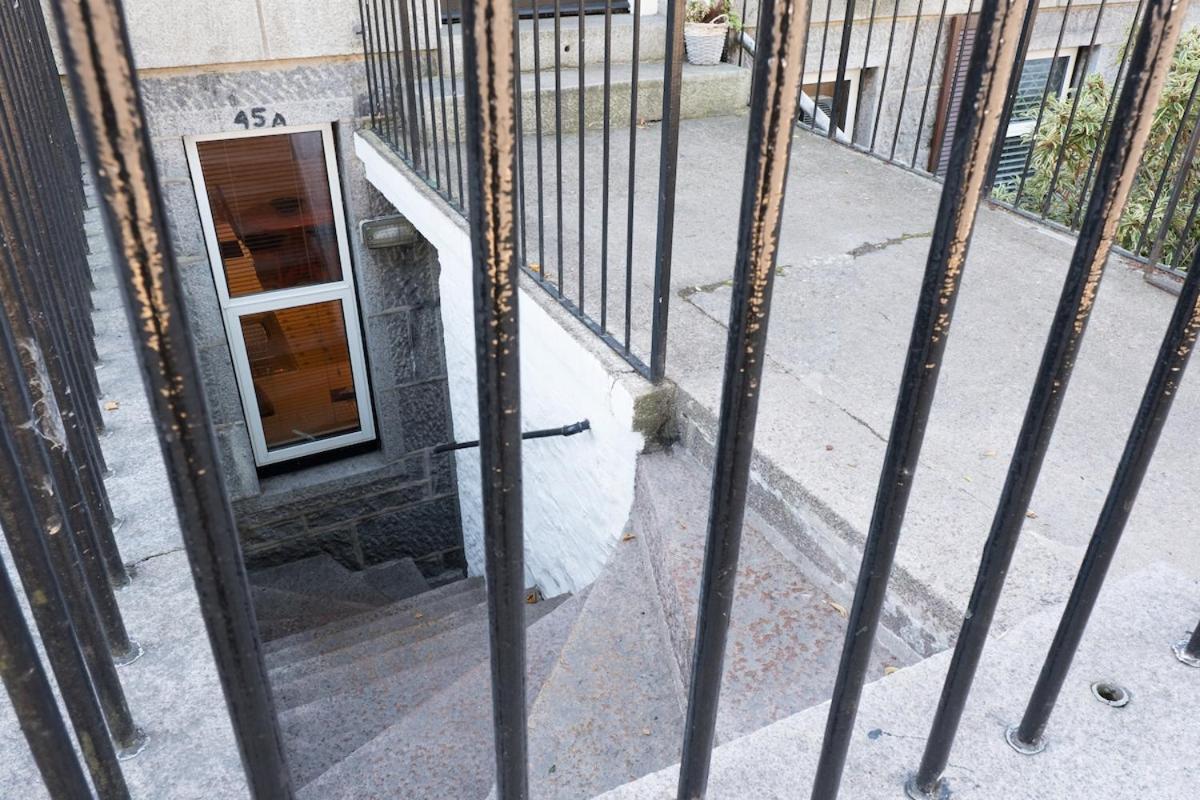 Flat, Close To Centre Apartment *