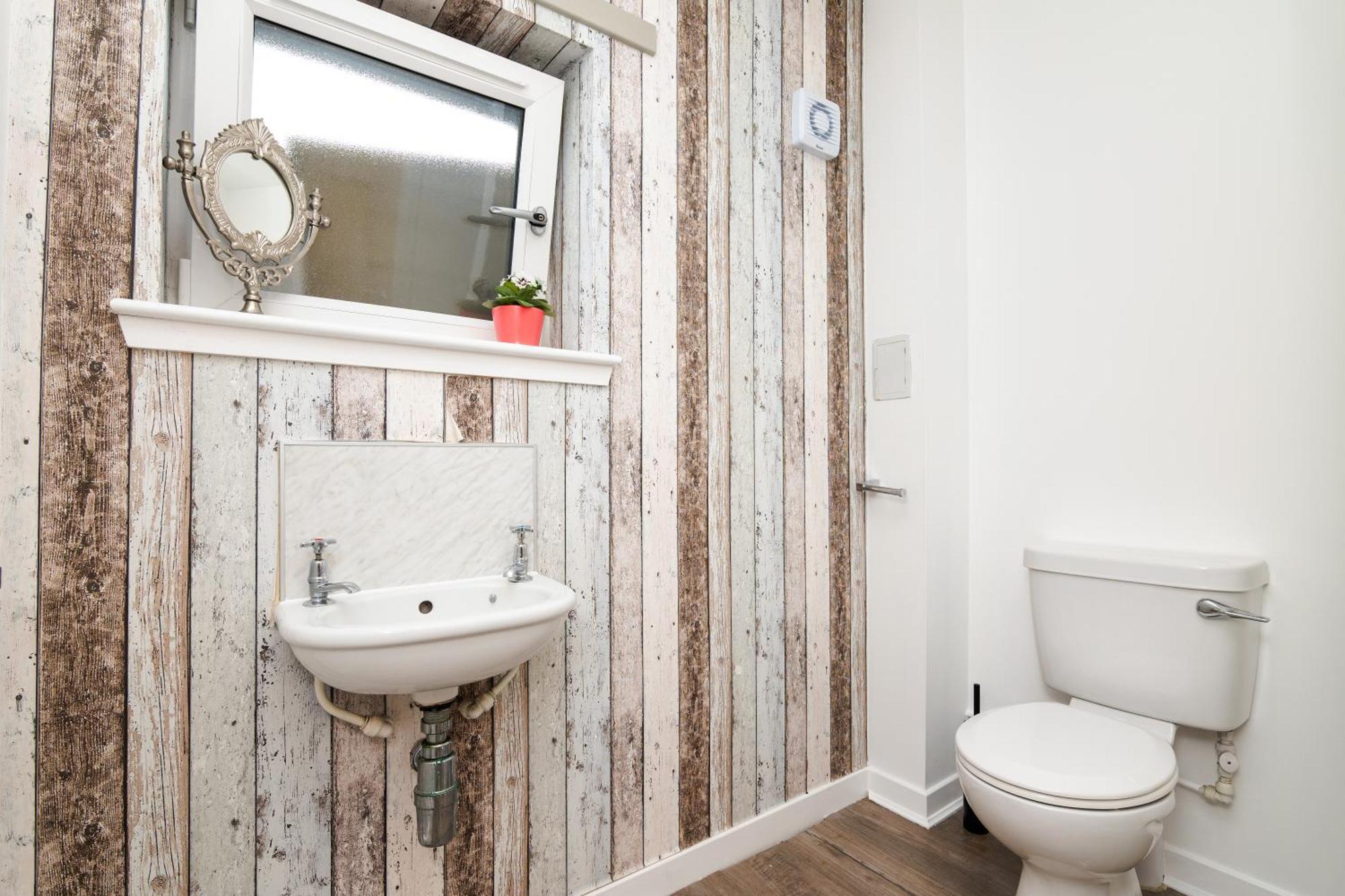 3 Bedroom House - Free Parking Holiday home Aberdeen