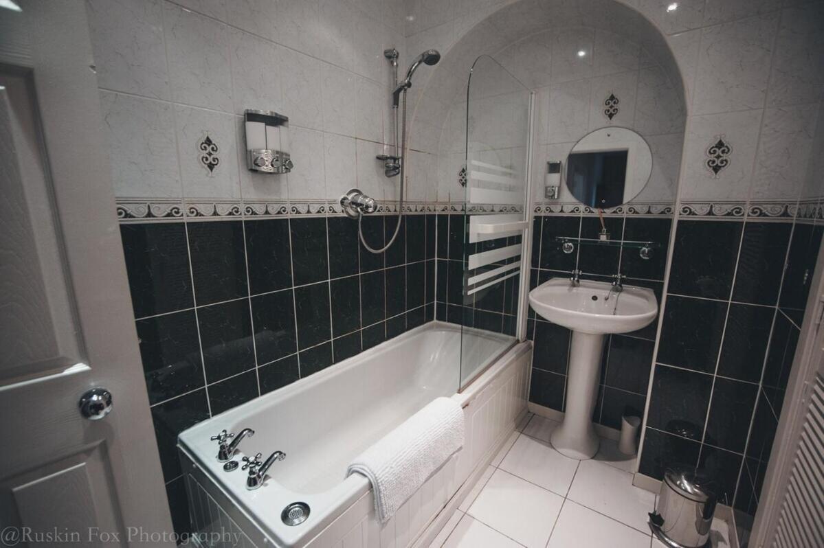 Prime 2 Bedroom Centre Apartment *