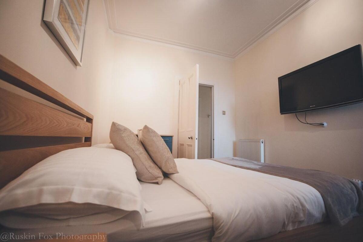 Prime 2 Bedroom Centre Apartment *