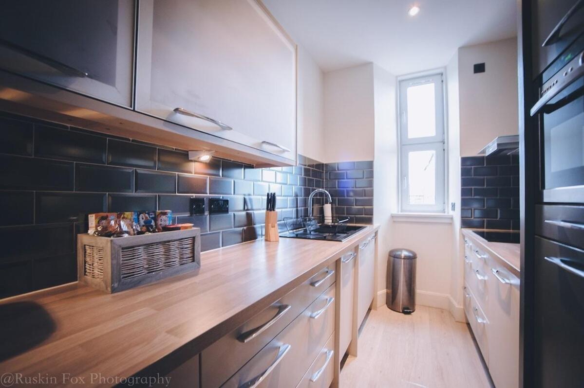 Impressive 3 Bedroom Apartment Aberdeen