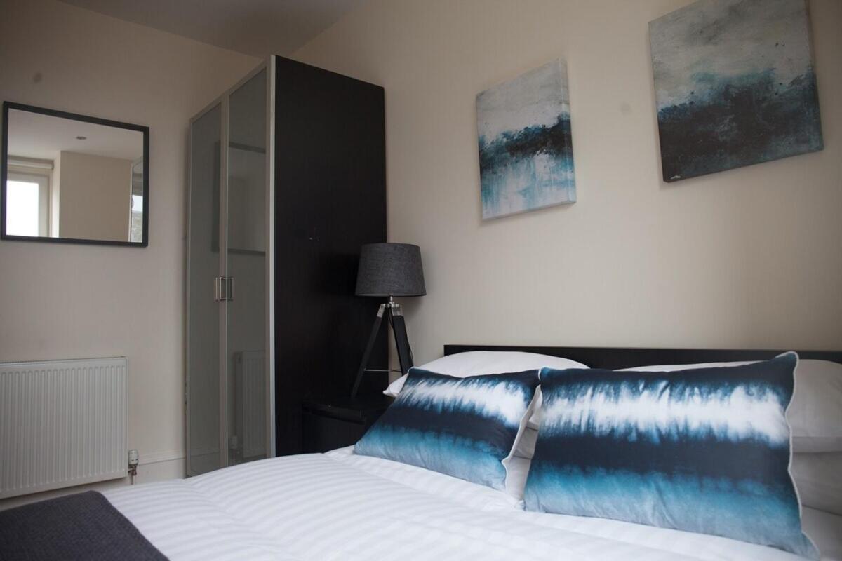 Apartment E *