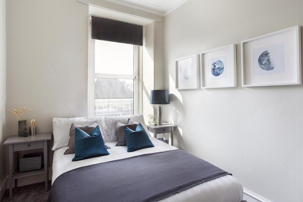 Esslemont Pad * Aberdeen