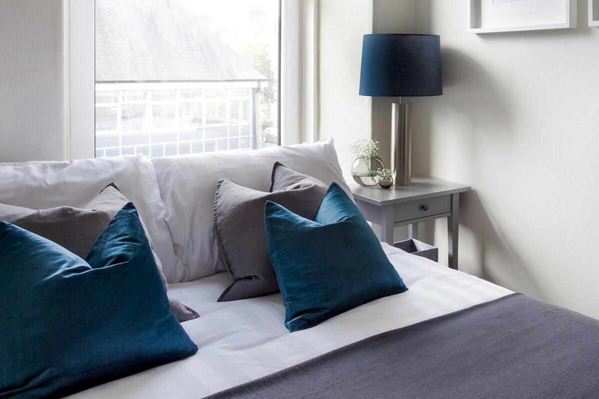 Esslemont Pad