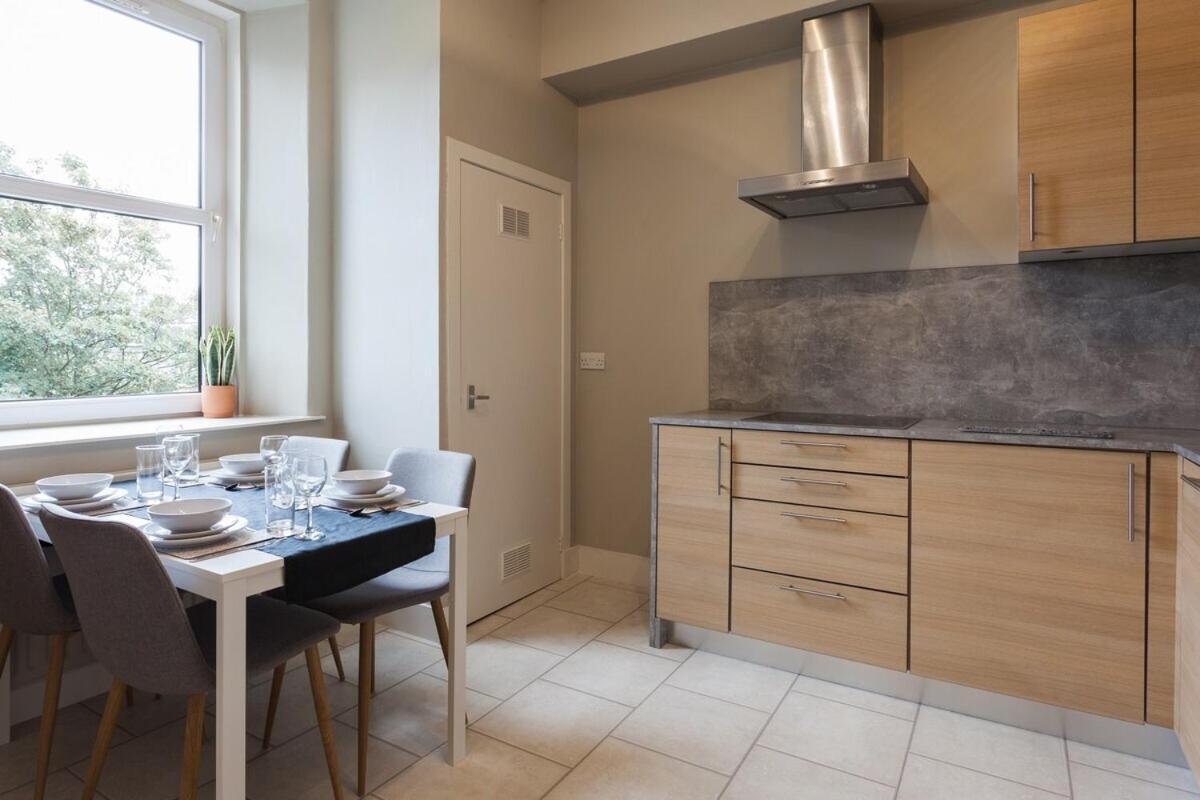 Esslemont Pad * Aberdeen