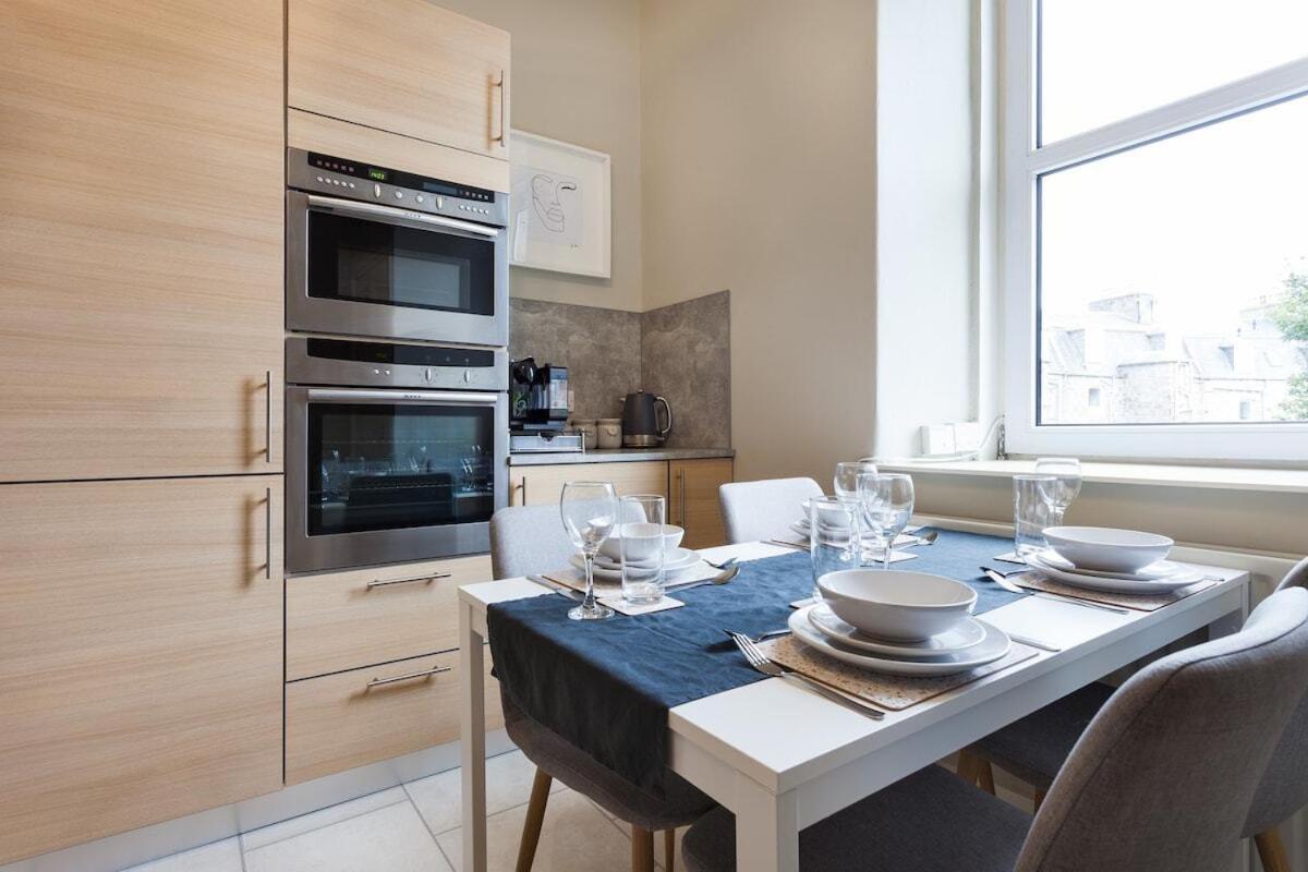 Esslemont Pad